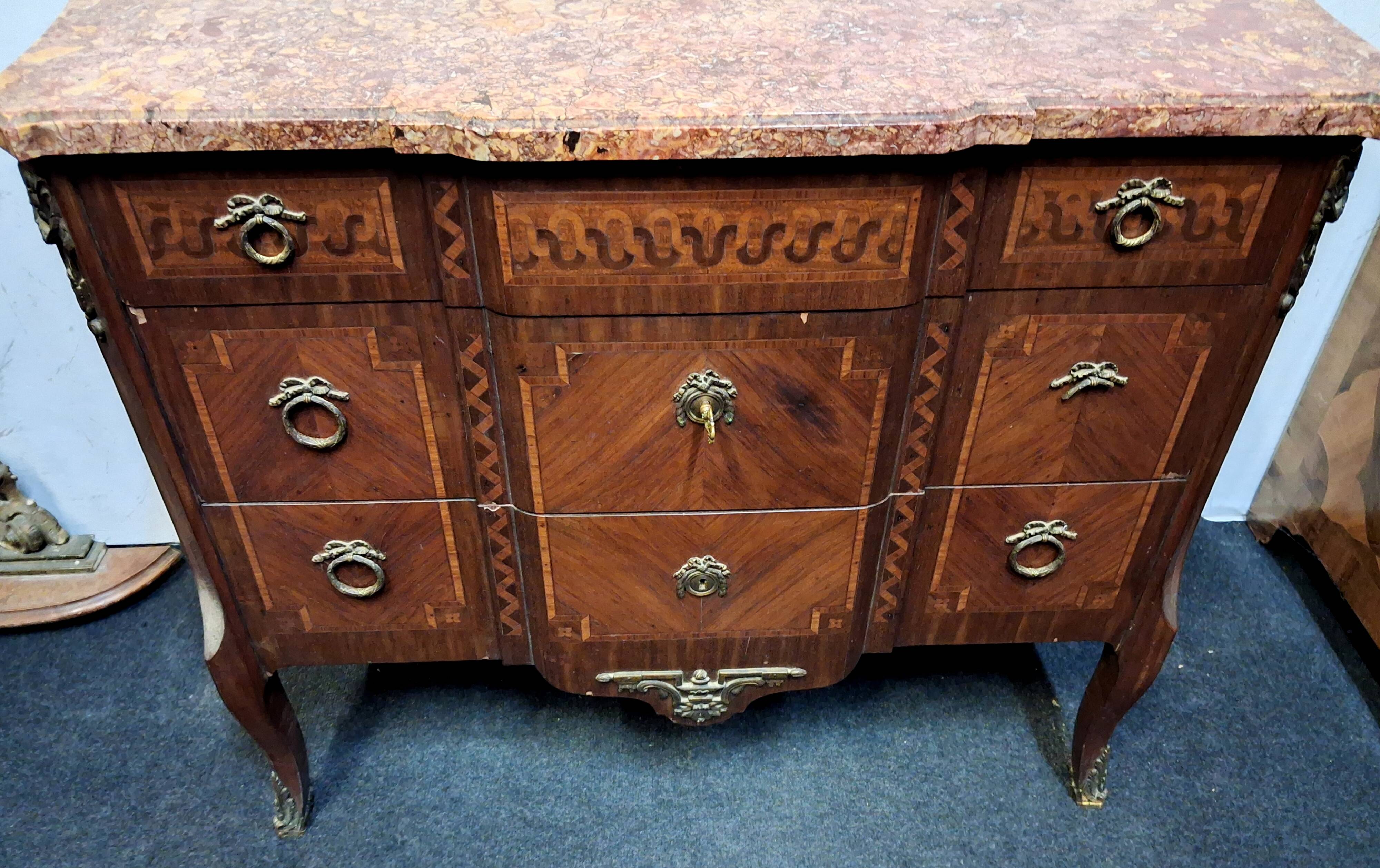 Curved marquetry commode – Marble top – Transitional style
