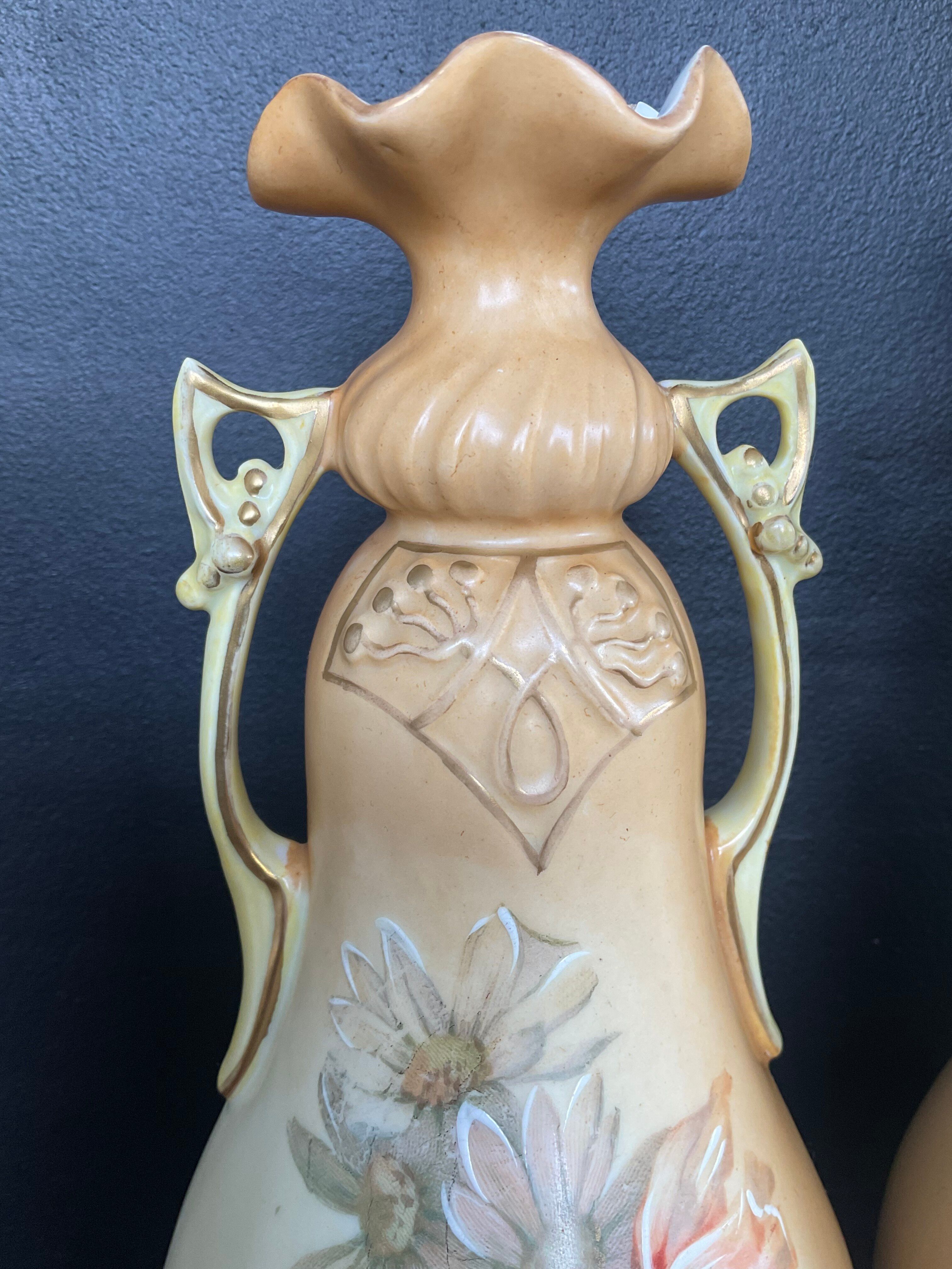 Pair of Art Nouveau vases by Robert Hanke in porcelain.