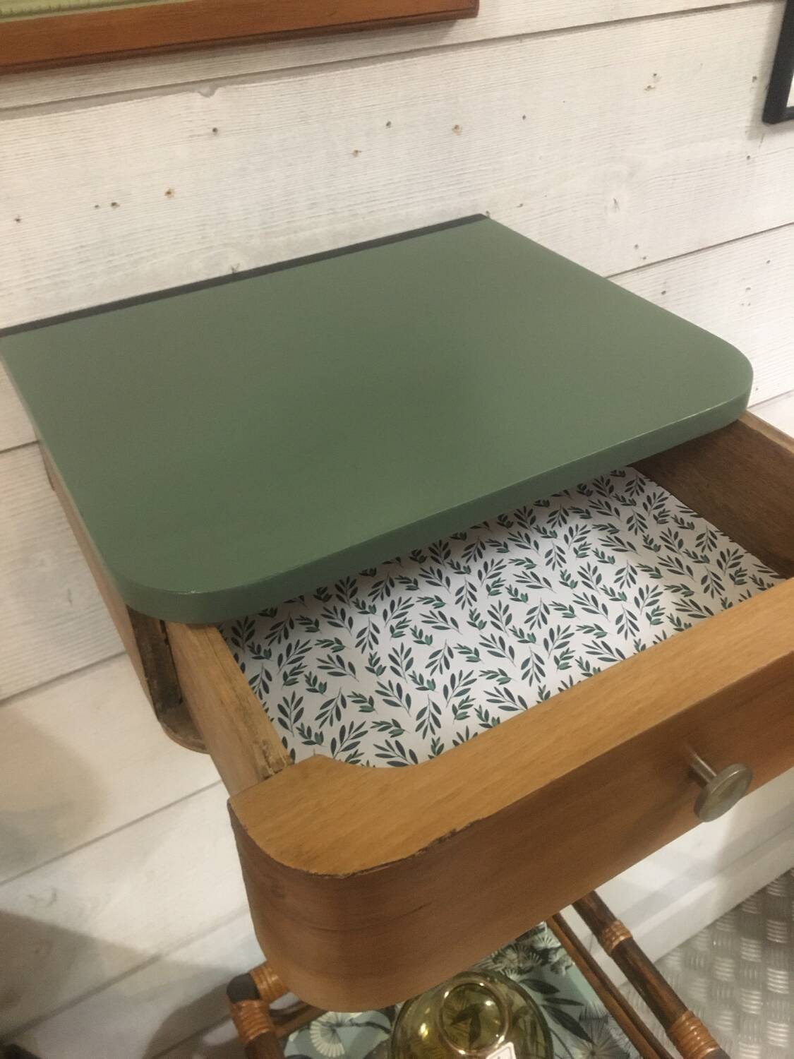 Hanging bedside drawer