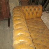 Canapé Chesterfield 2 ocre