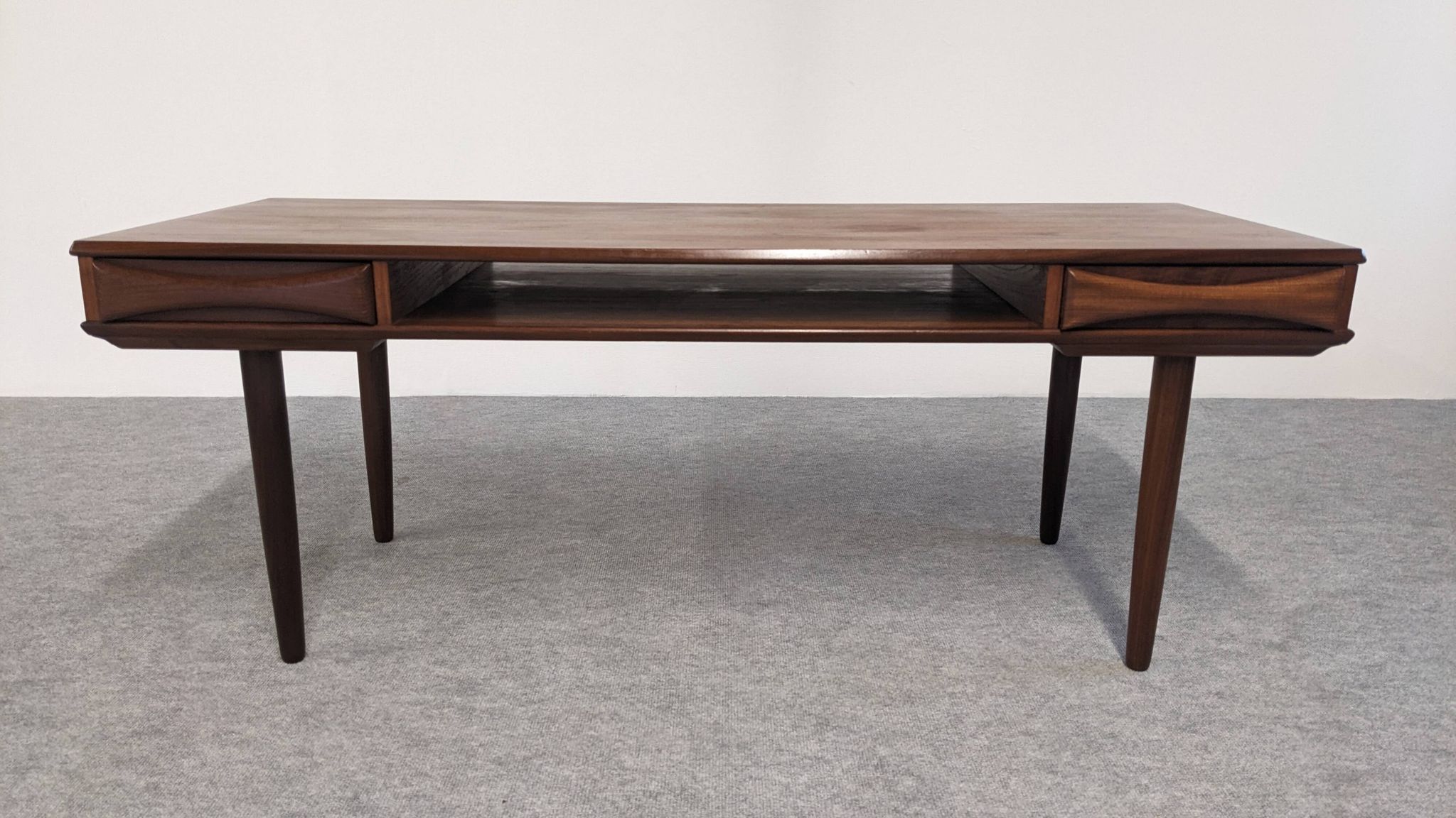 Modernist teak coffee table by Arne Vodder for Dyrlund, Denmark 1960.