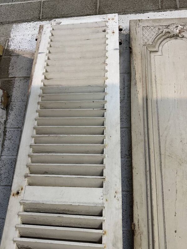 Deux paires de volets persiennes portes vers 1900