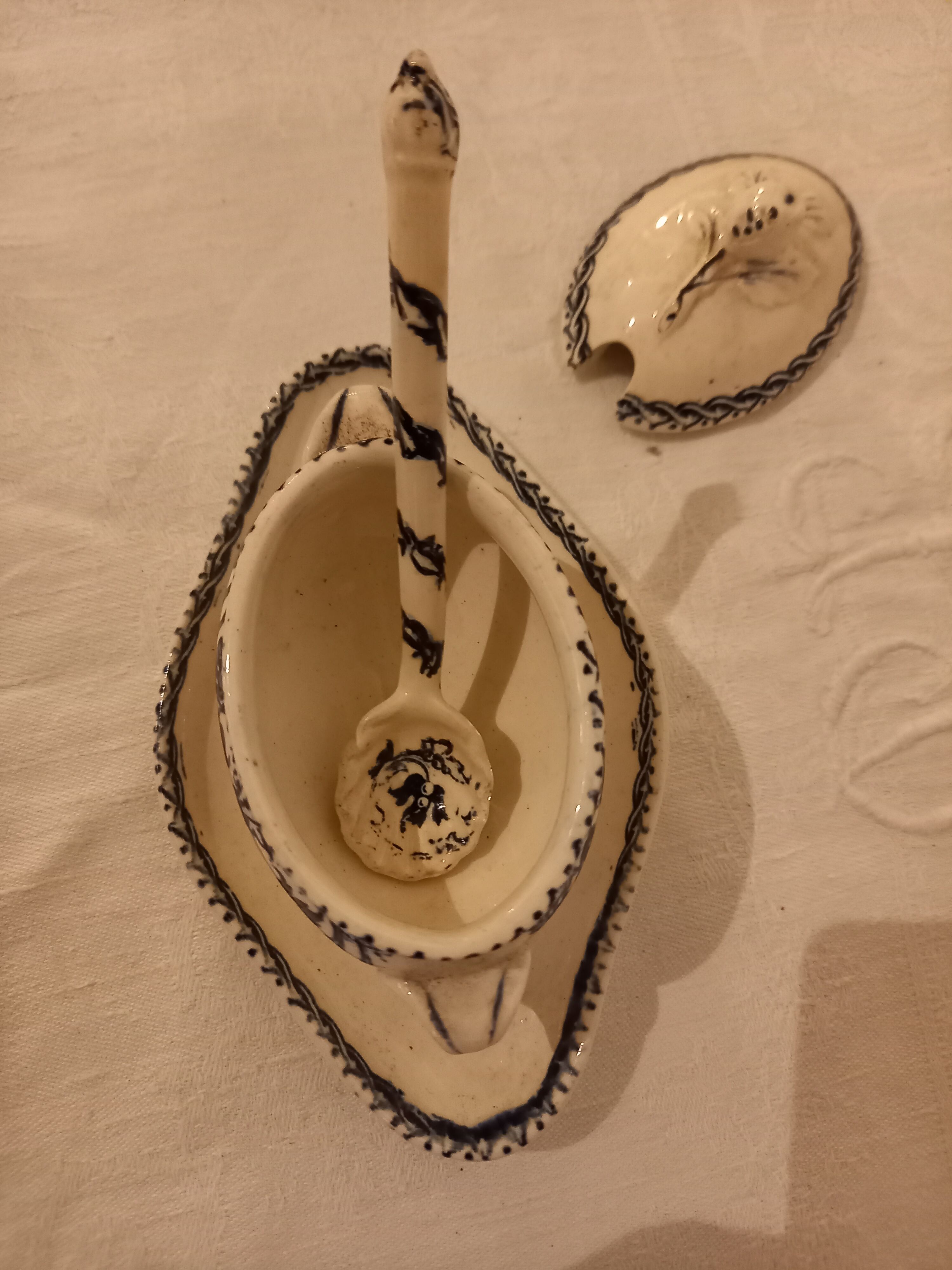 Terre de Fer Dish