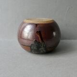 Vase boule en grès signé Yves Remond