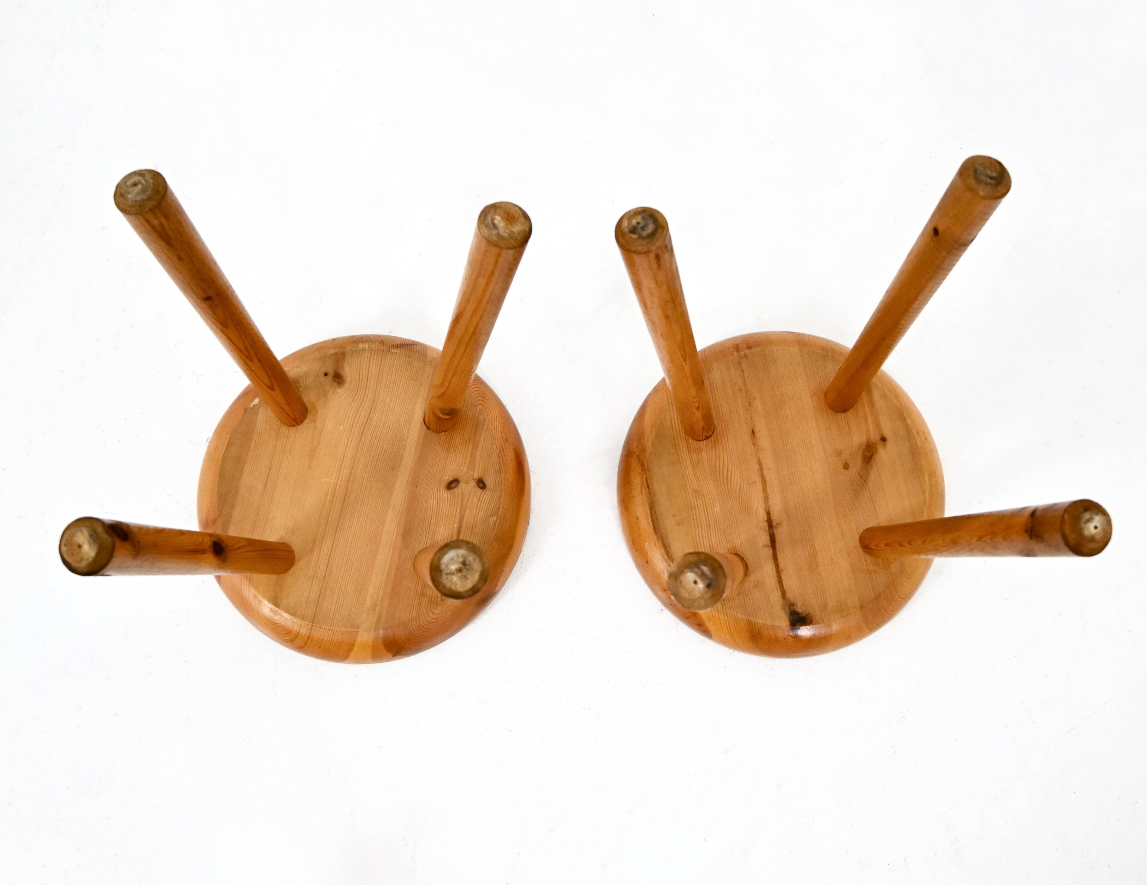 Set of 2 Charlotte Perriand Stools for Les Arcs, 1960s