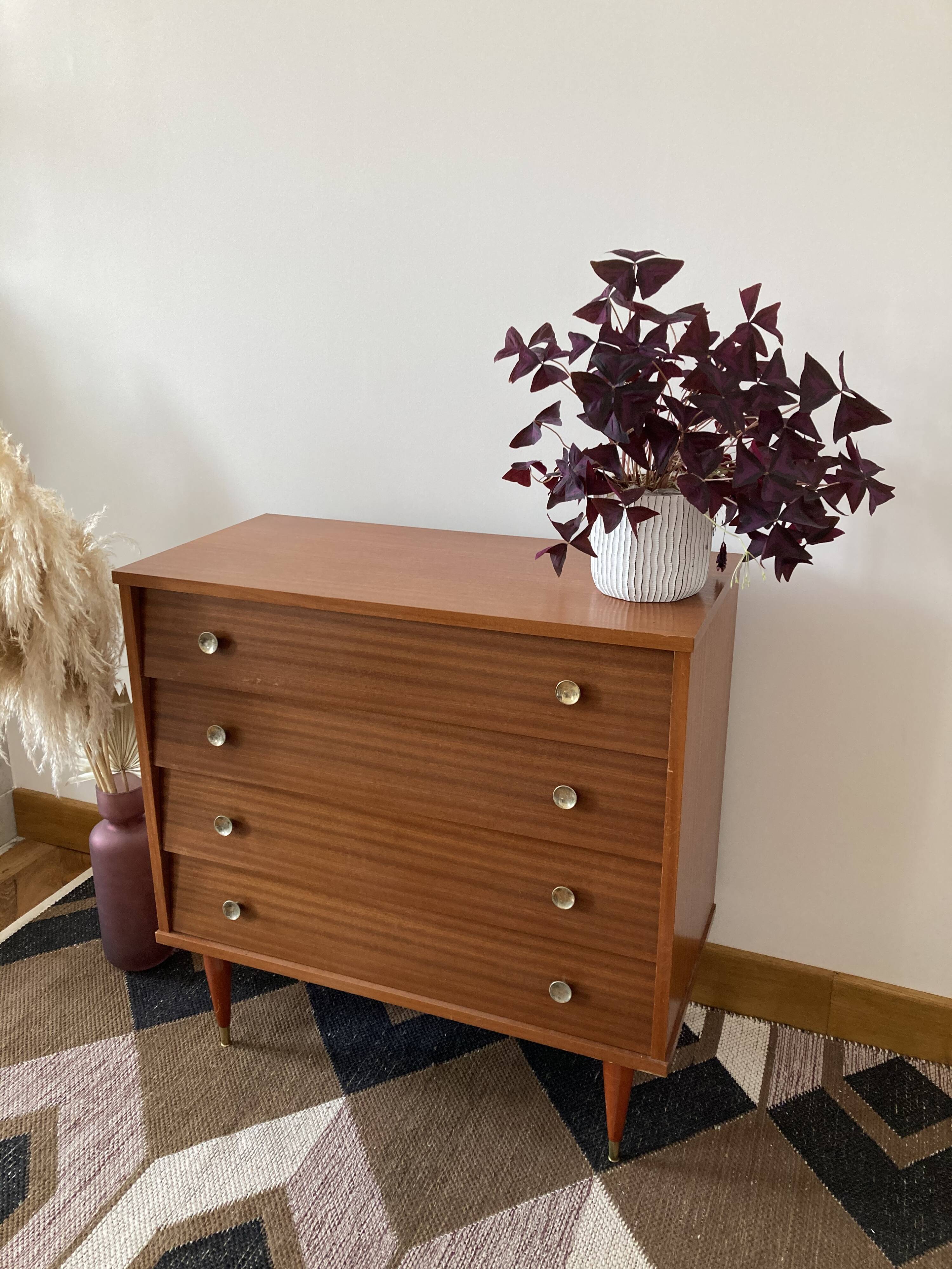Chest of drawers feet pencils