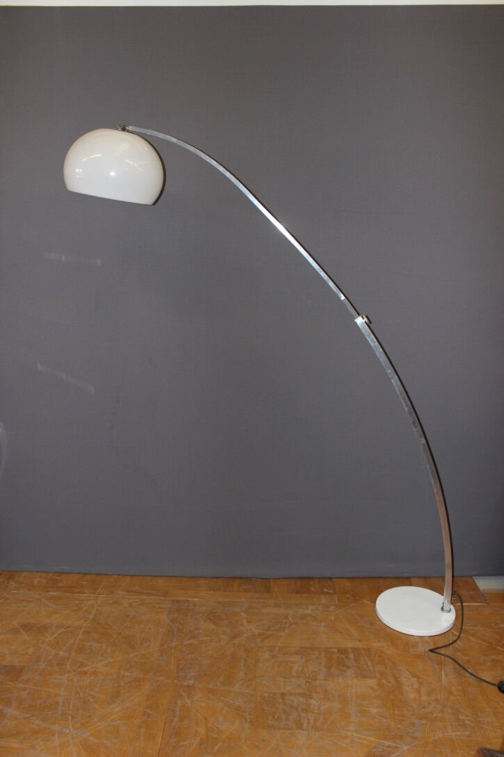 Arc lamppost circa 1970