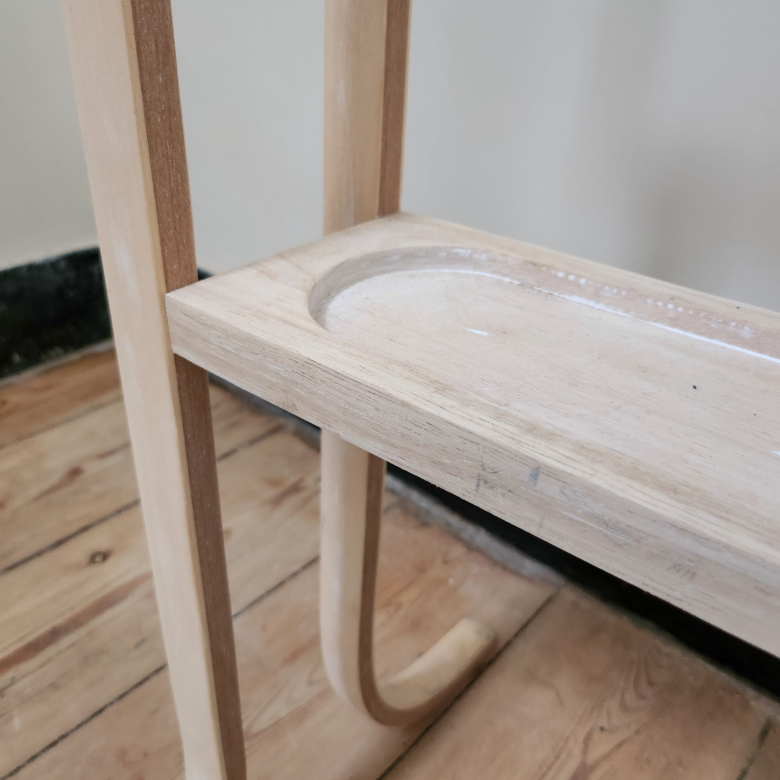 Mute valet from the 70