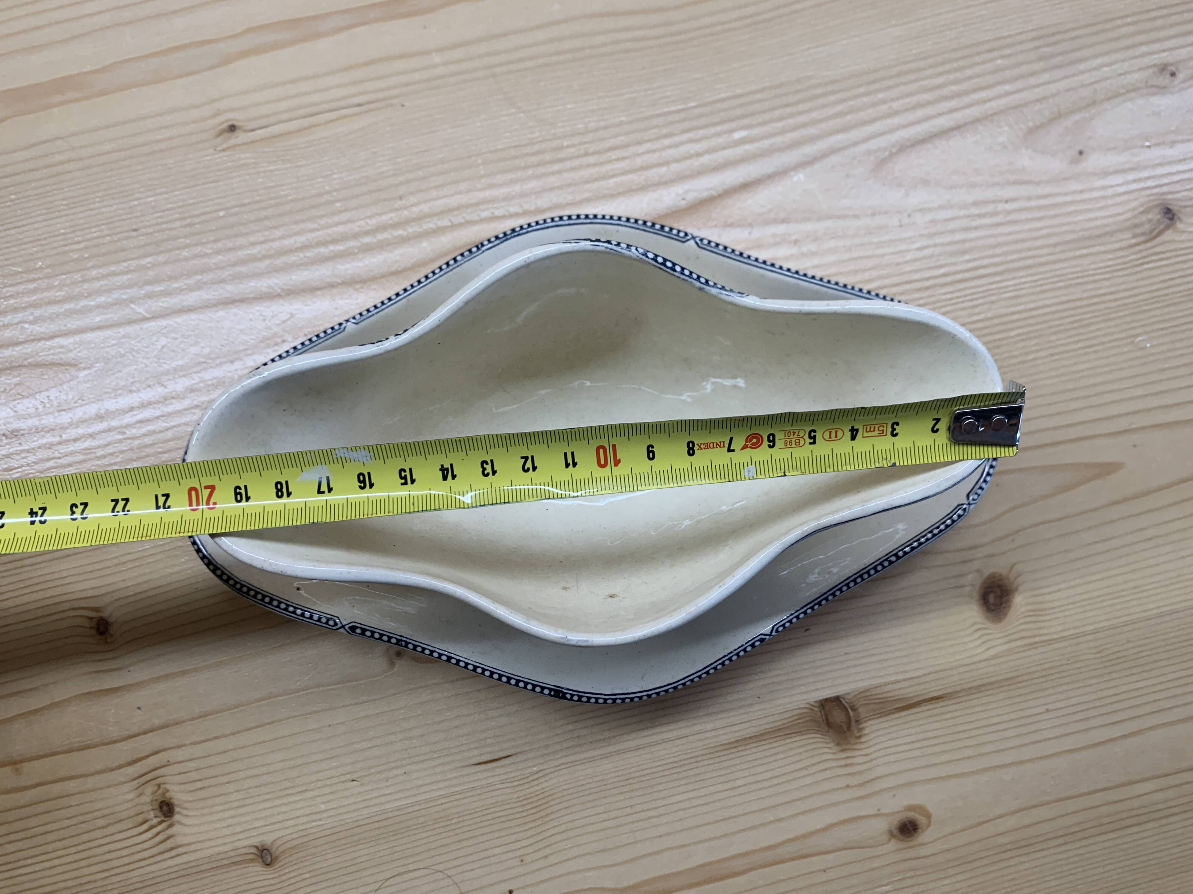 Sauceboat Terre de Fer Salins