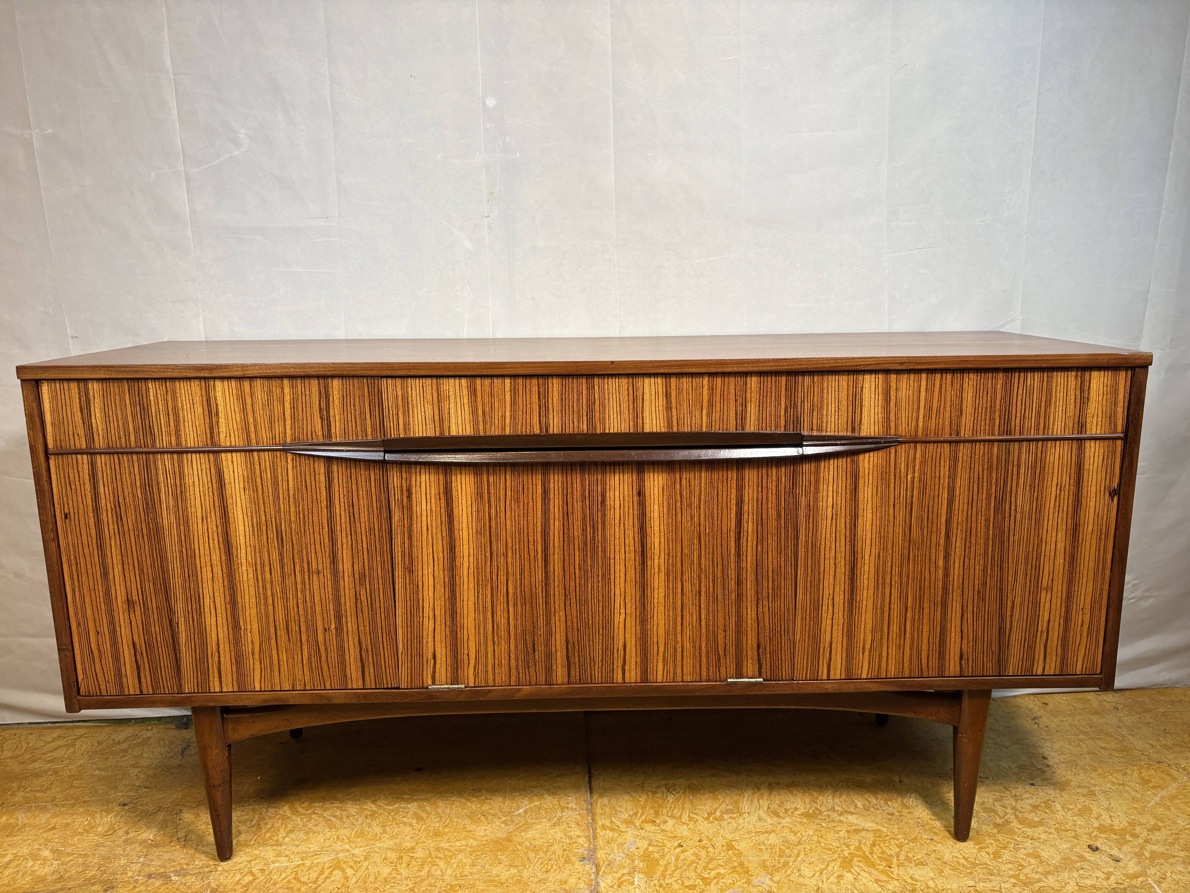 Mid-Century Retro Vintage Teak & Zebrano Wood Sideboard by Elliots of Newbu
