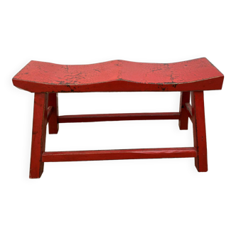 Red end of bed bench in solid wood with cracked effect Chinese style 1950