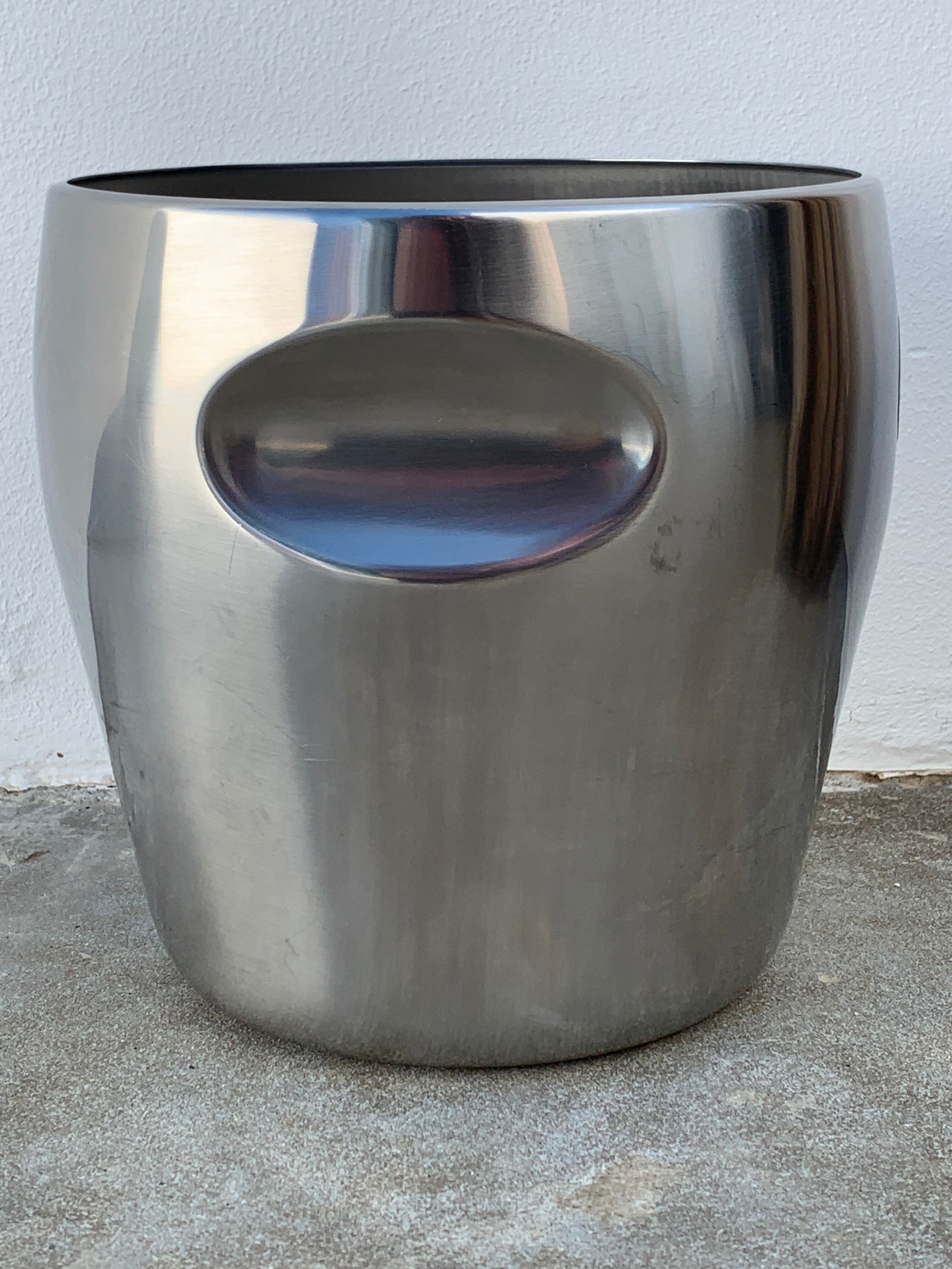 Alessi champagne bucket, Italian design Massoni and Mazzeri