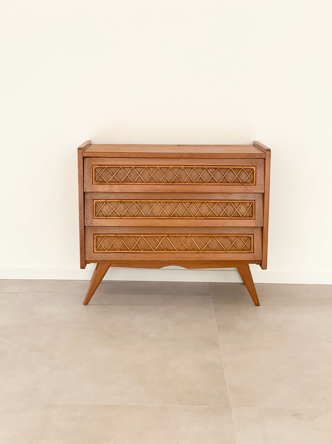 Commode vintage pieds compas