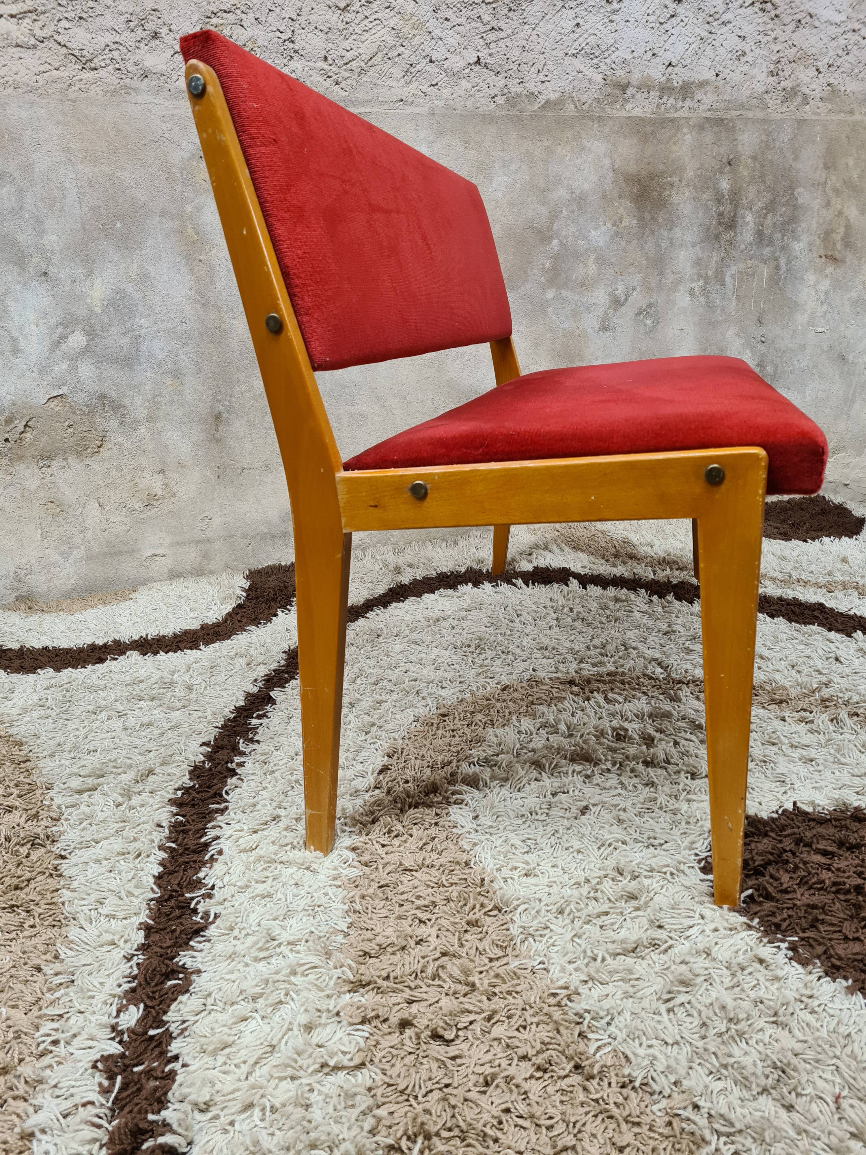 Two-seater red velvet bench 1970 vintage