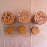 3 Spice pots with crouted cork.