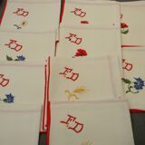 Lot de 10 serviettes de table à décor de fleurs des champs monogramme FD