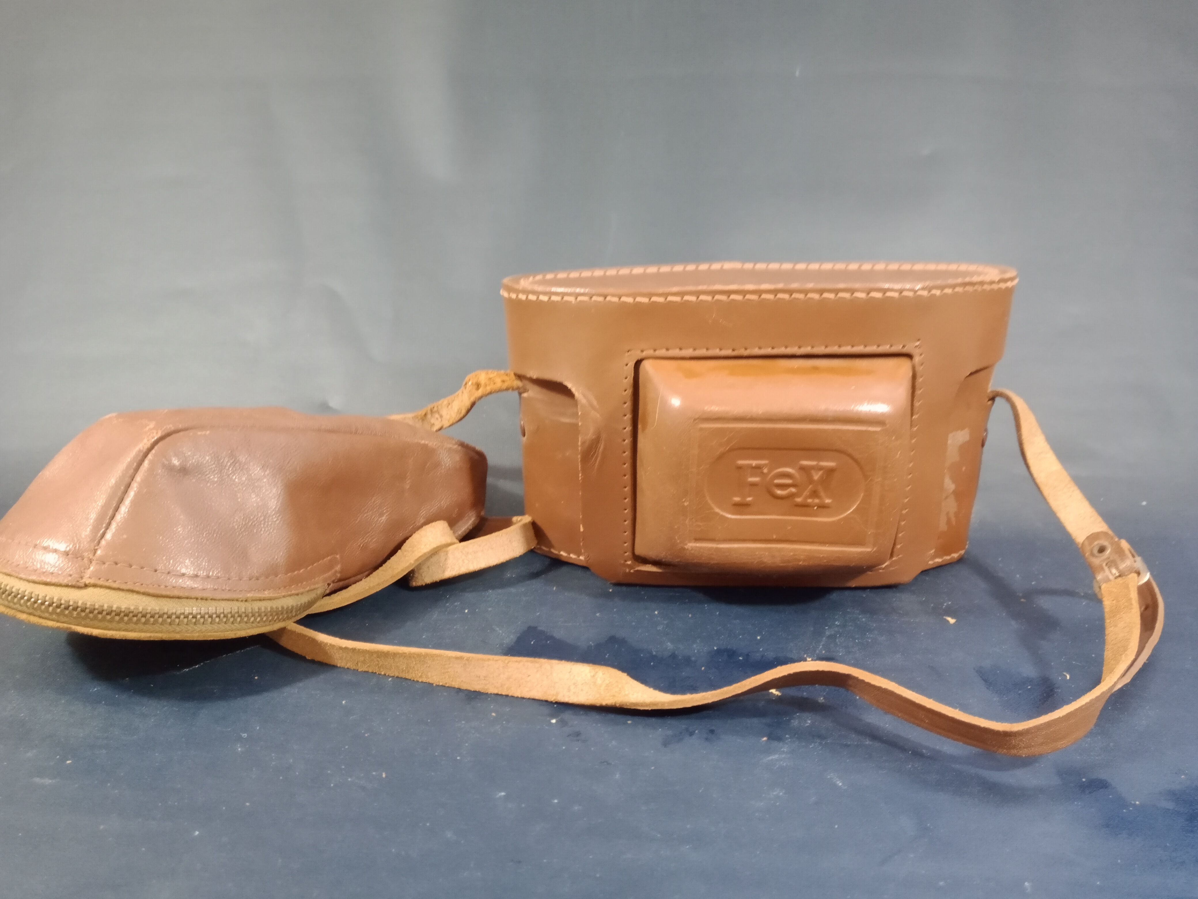 Fex Elite camera with leather cover and flash