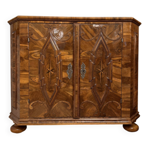 Commode baroque, marqueterie