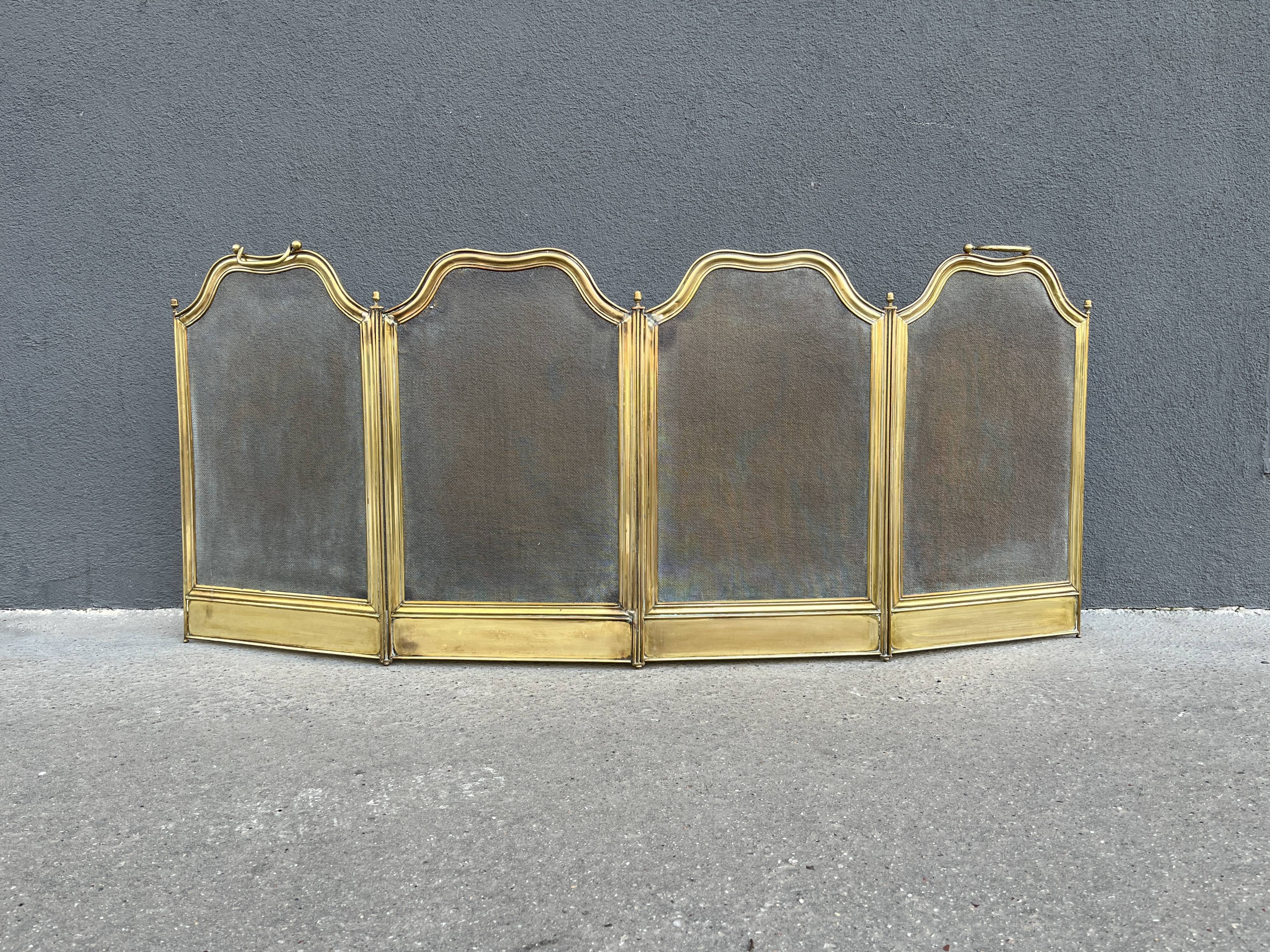 19th-century fireplace screen by Bouhon Frères in brass