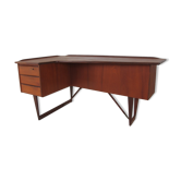 Boomerang desk in teak by Peter Lavig Nielsen for Denmark, 1950s