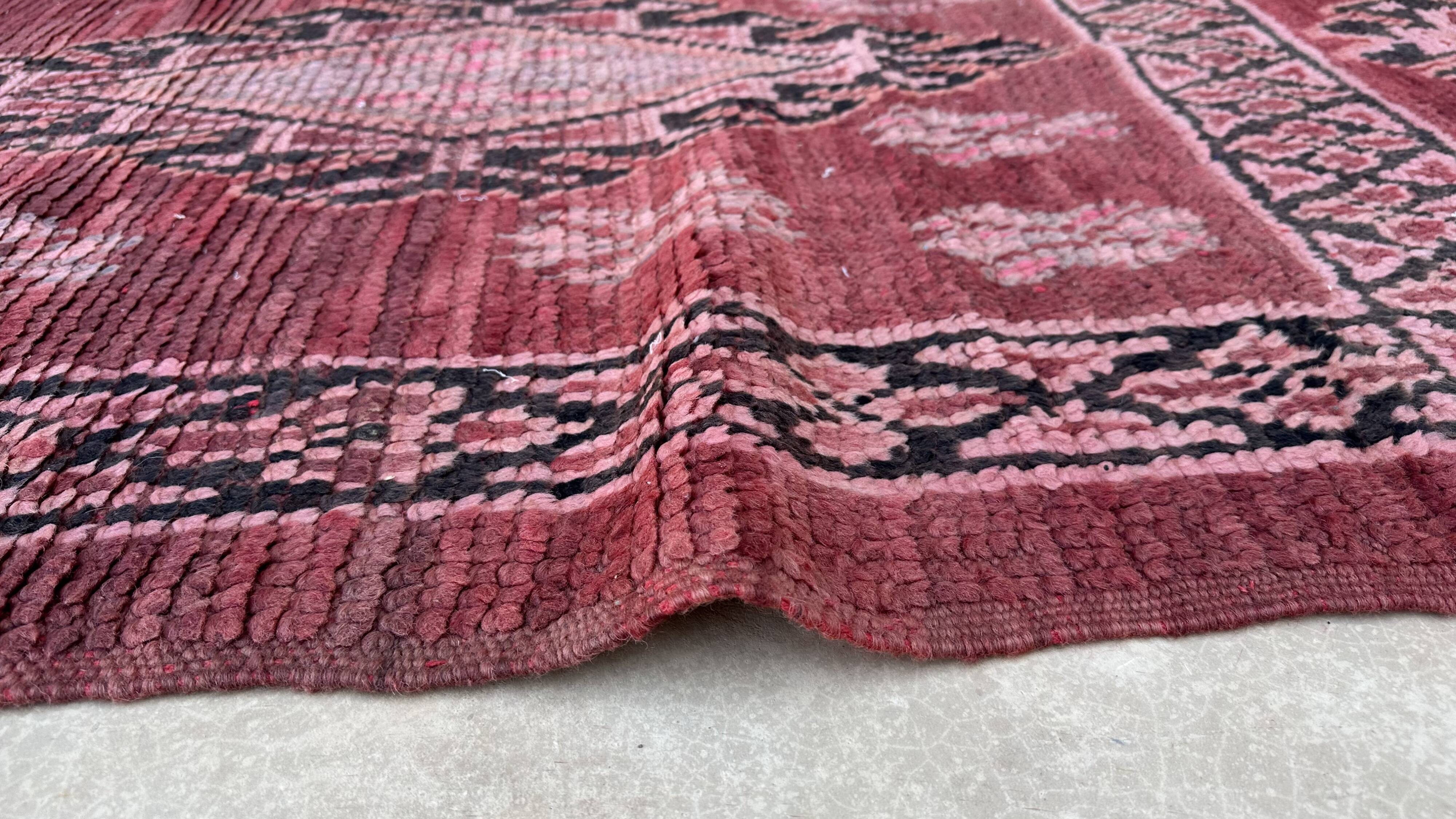 Moroccan carpet - 111 x 271 cm