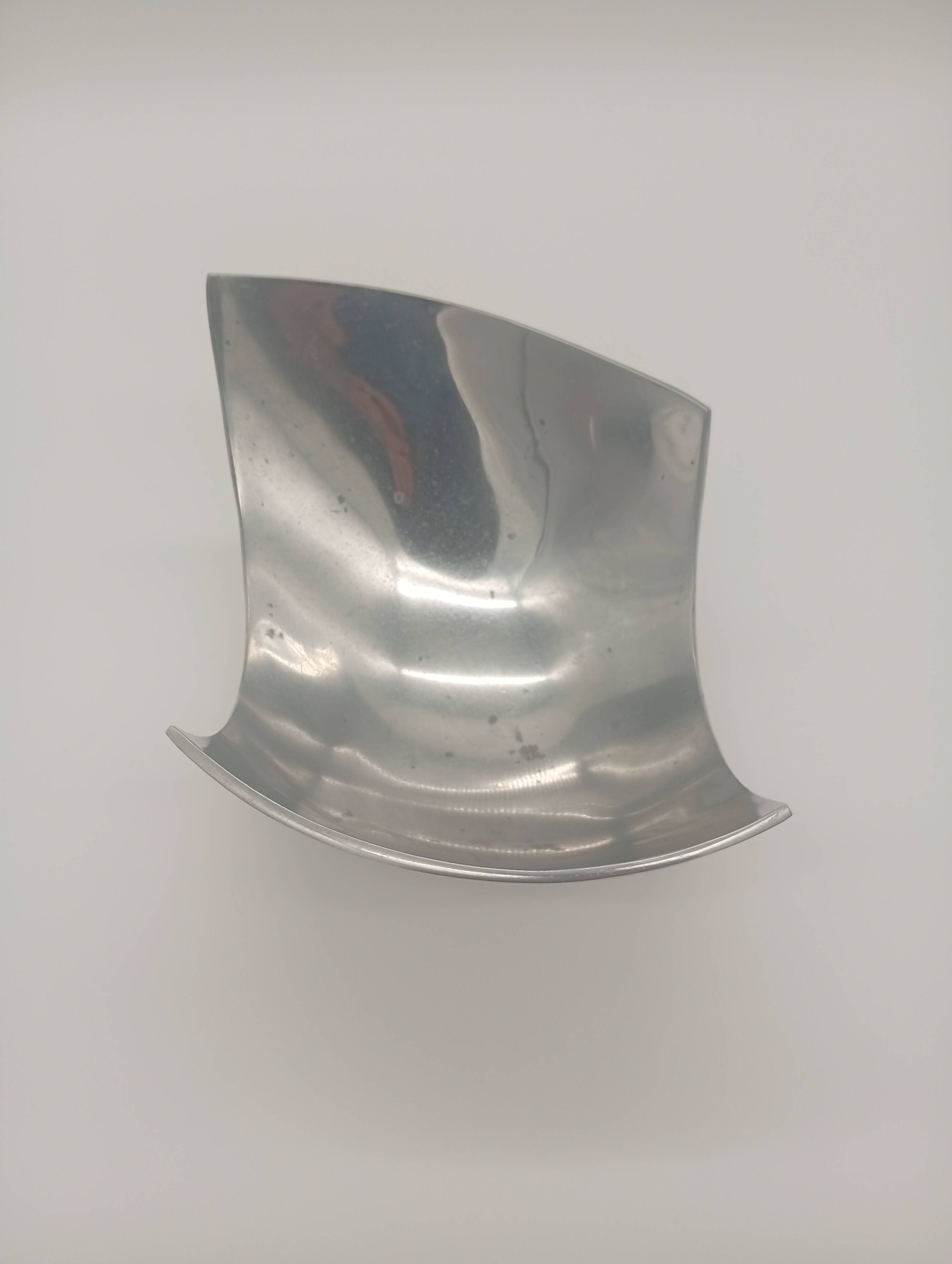 Vintage Coupe Post-Modernist Aluminium 1980s minimalist design