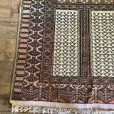Beige wool Persian rug 210x130