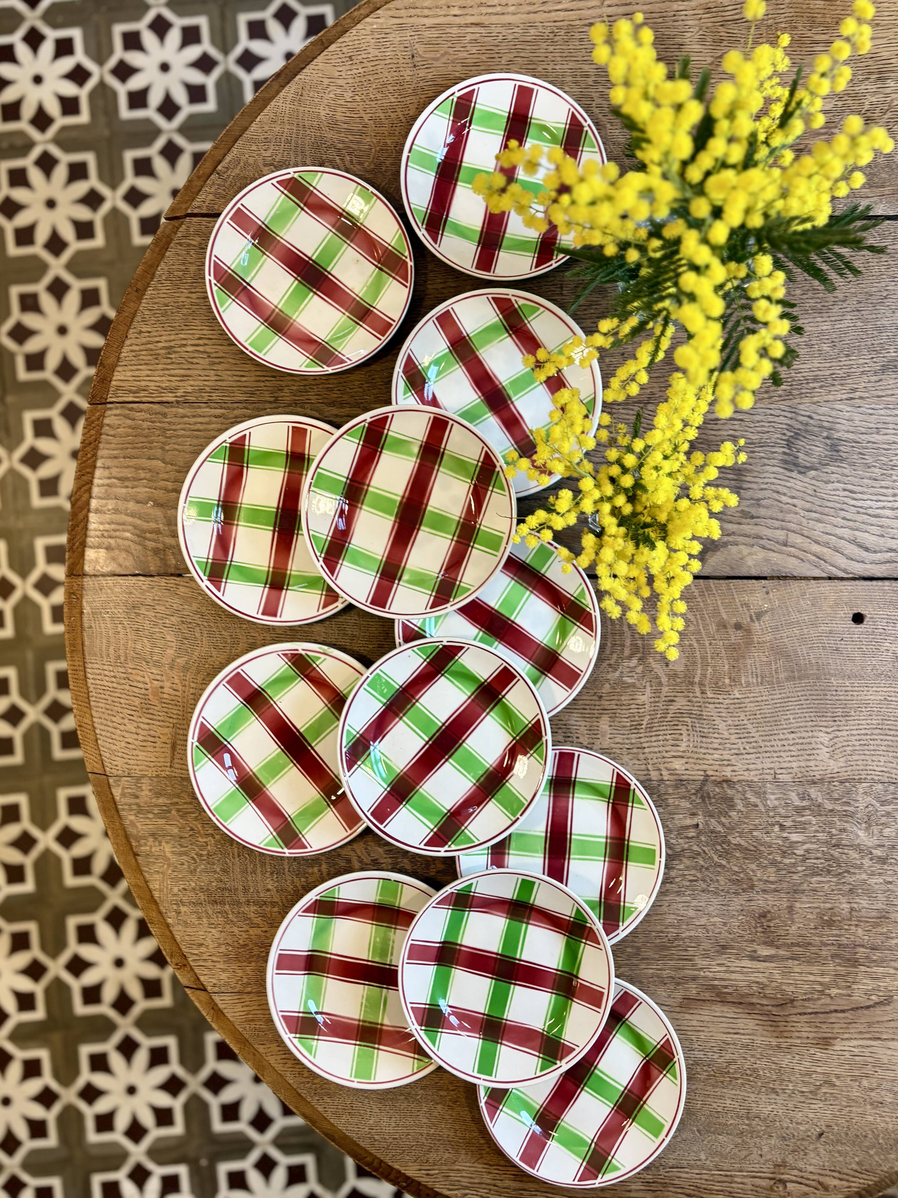 Lot de 12 assiettes dessert anciennes, modèle Sousse de Digoin Sarreguemine