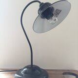 Industrial swan collar lamp
