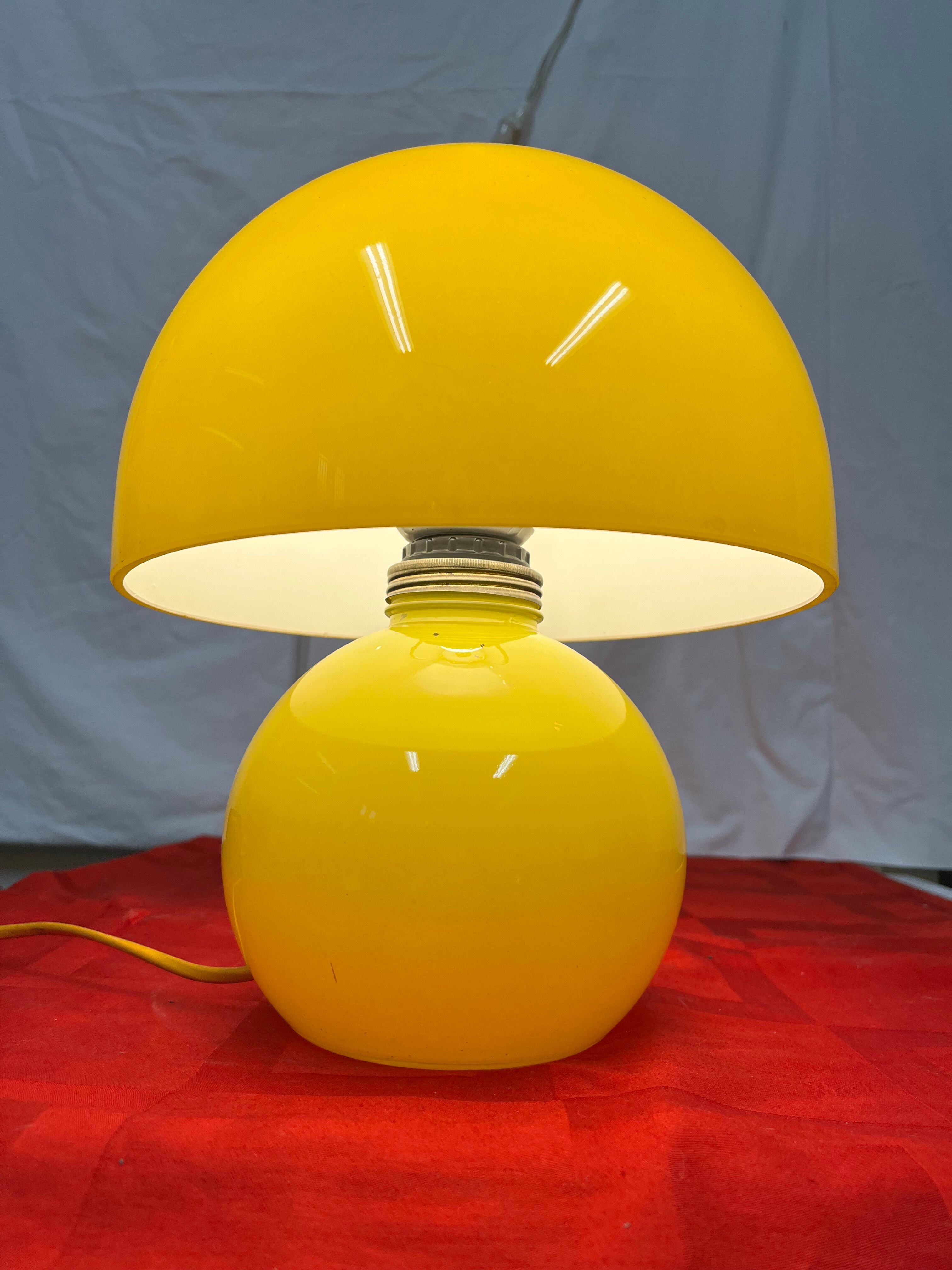 Mushroom lamp 1970