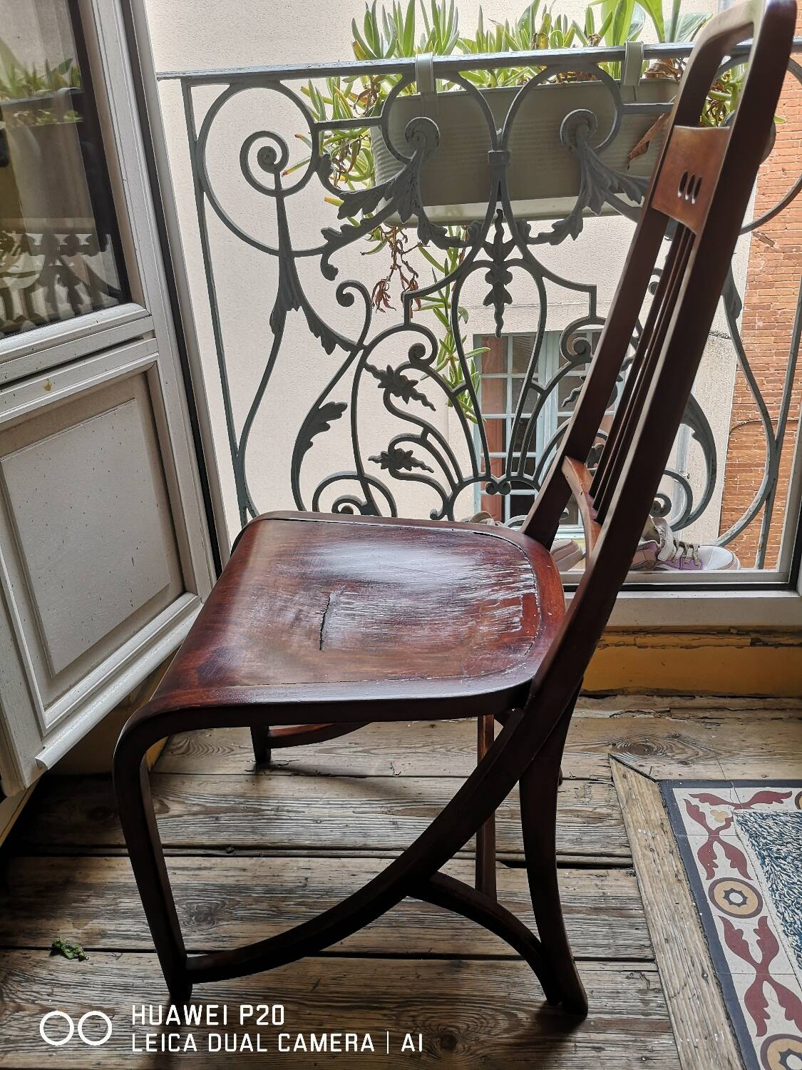 Chair by J Hoffman in curved wood from the 1900s