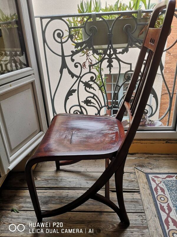 Chaise par J Hoffman en bois courbe' d'époque 1900