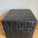 Pouf coffre en cuir noir de Sède