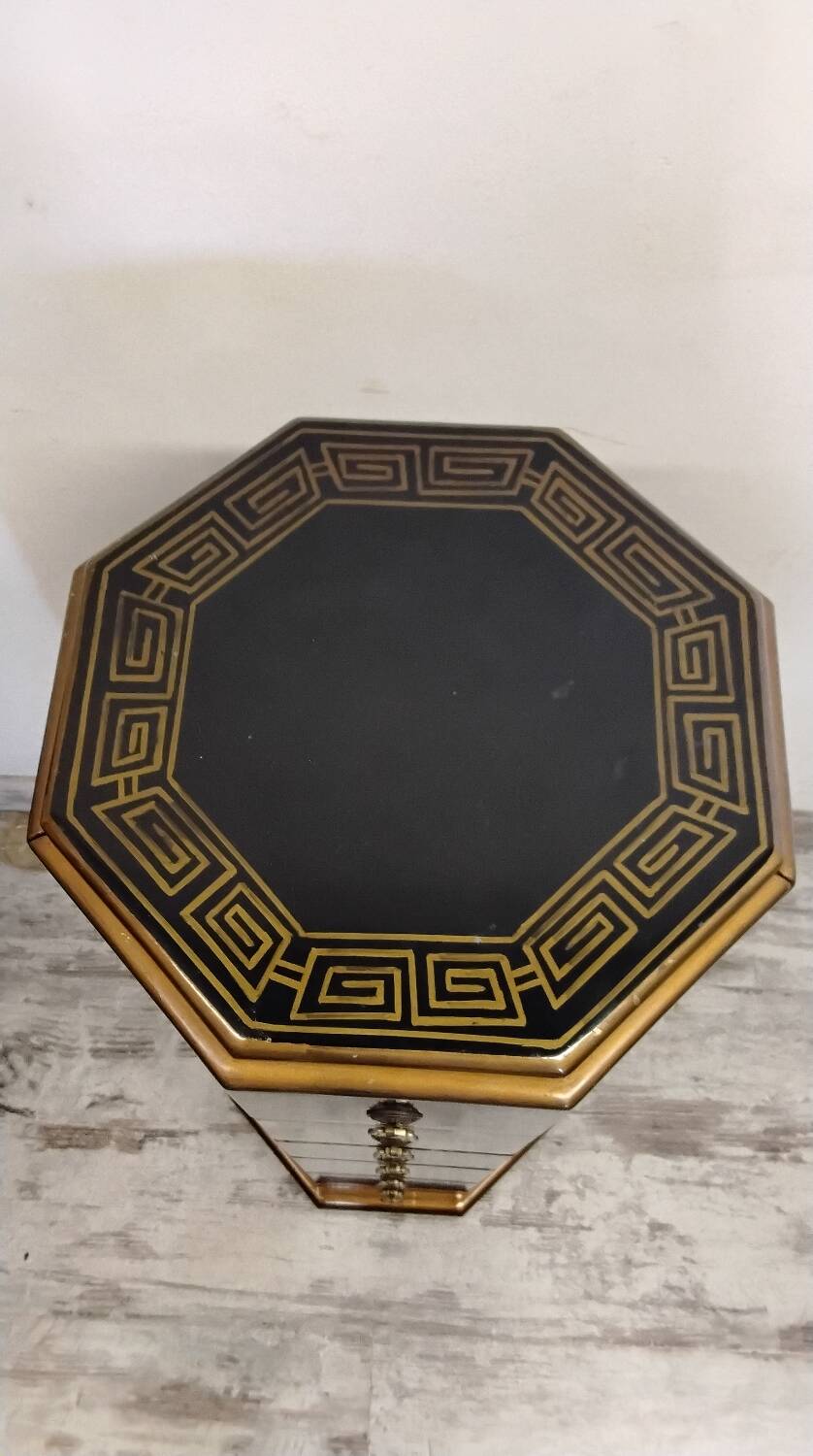 Asian style chest of drawers