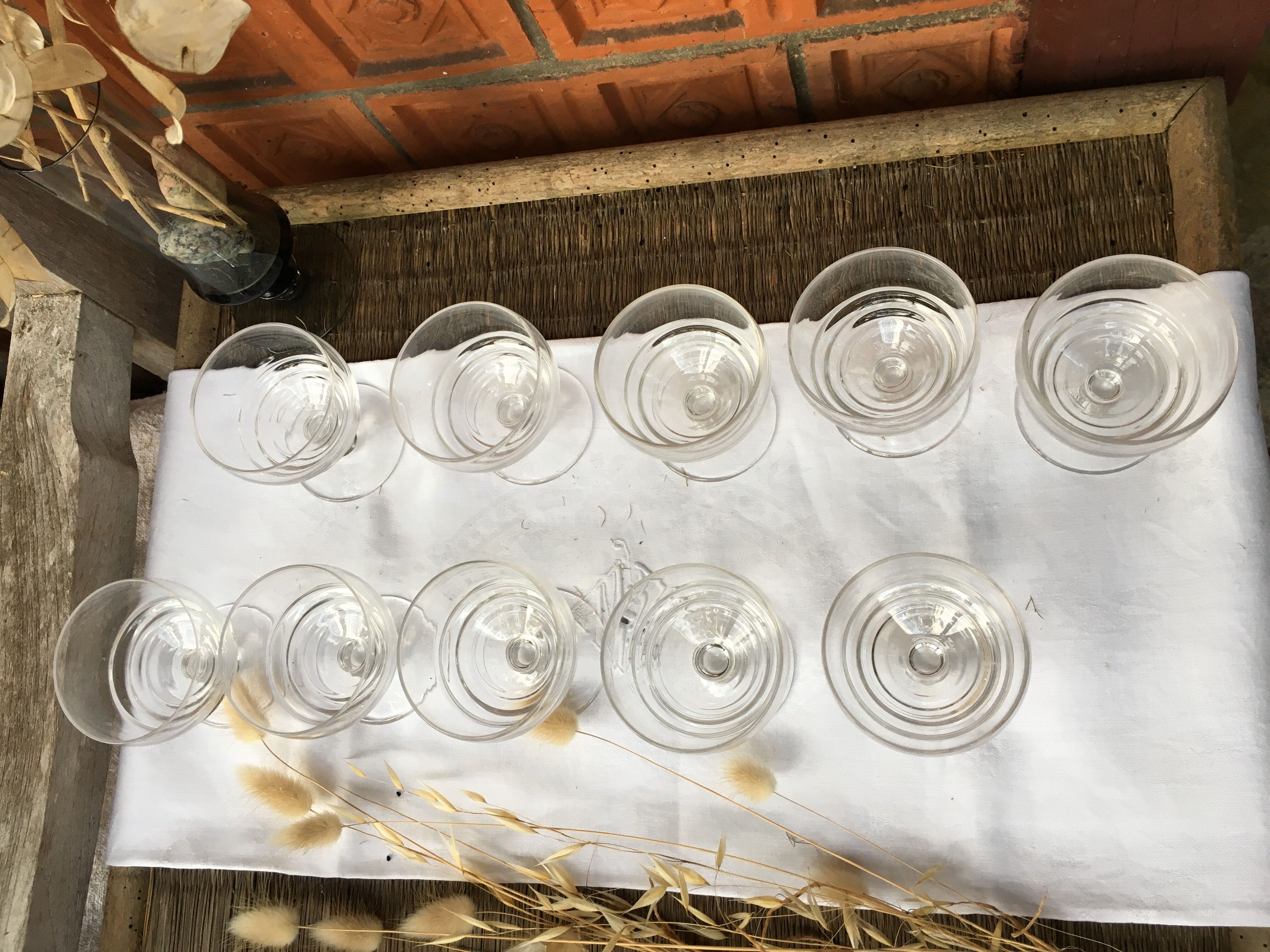 Set of 16 glasses/glasses including 10 large