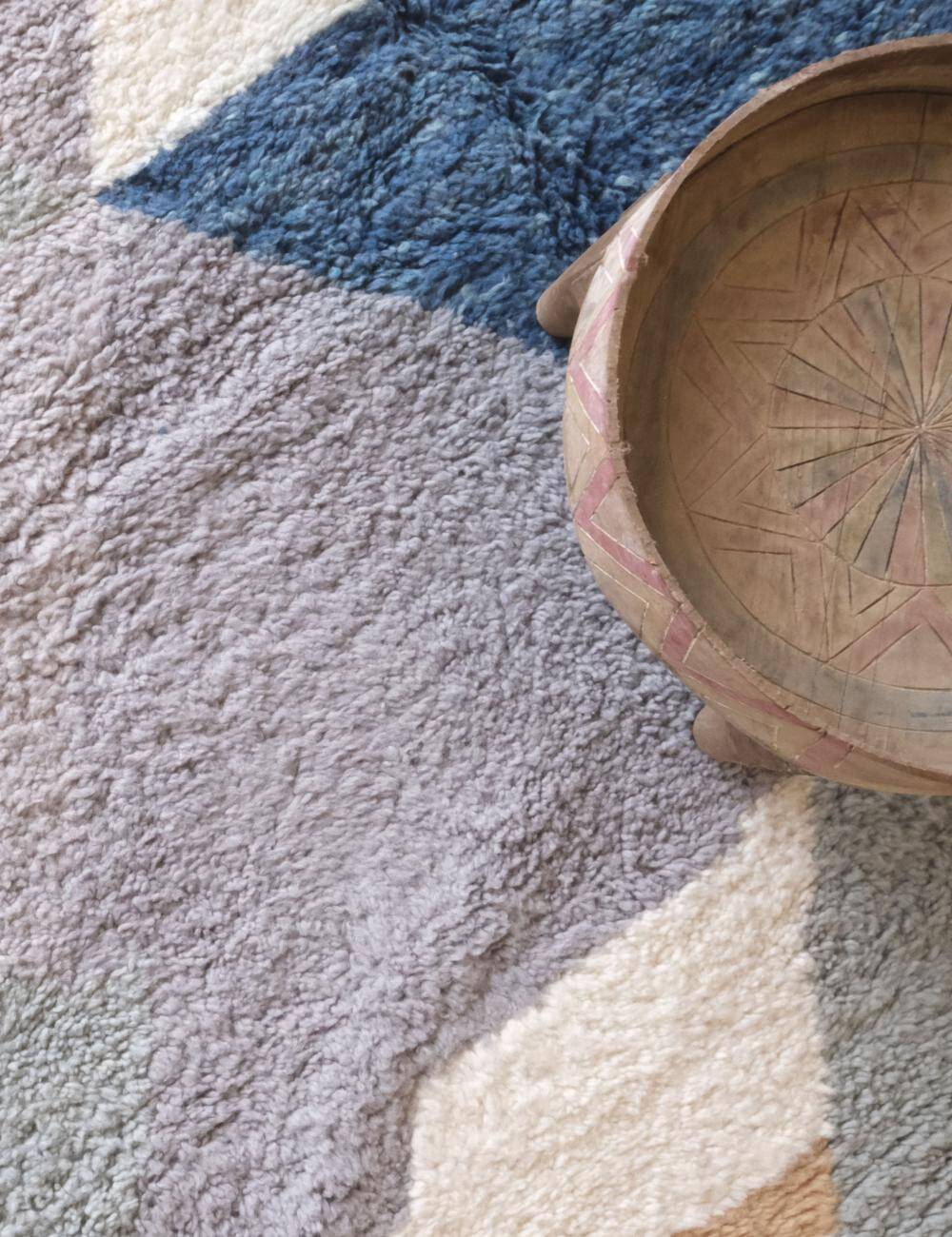 Contemporary Moroccan Rug - 292 x 219 cm