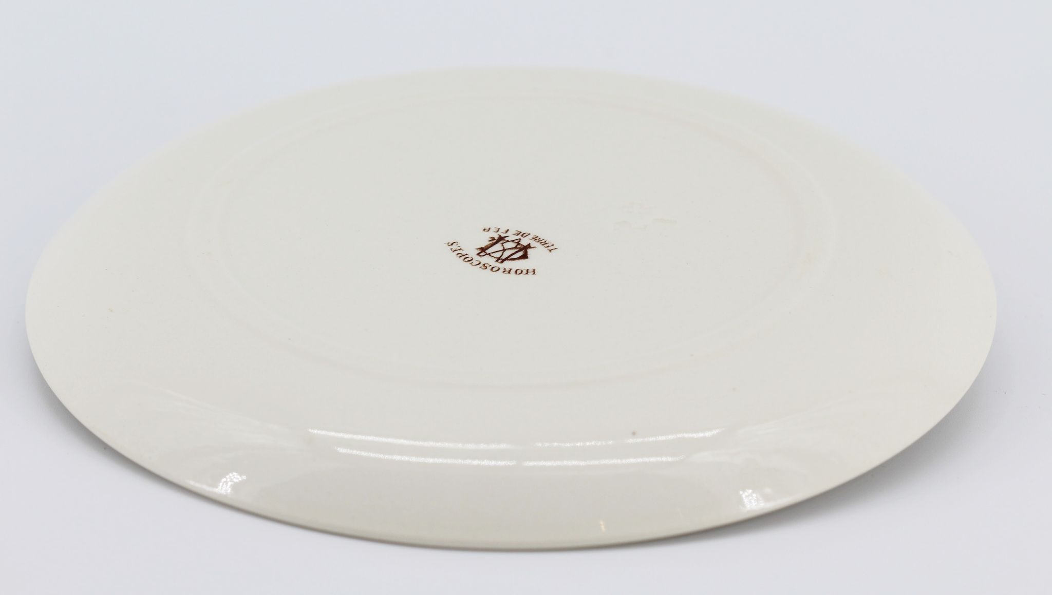 Assiette ancienne terre de fer horoscope