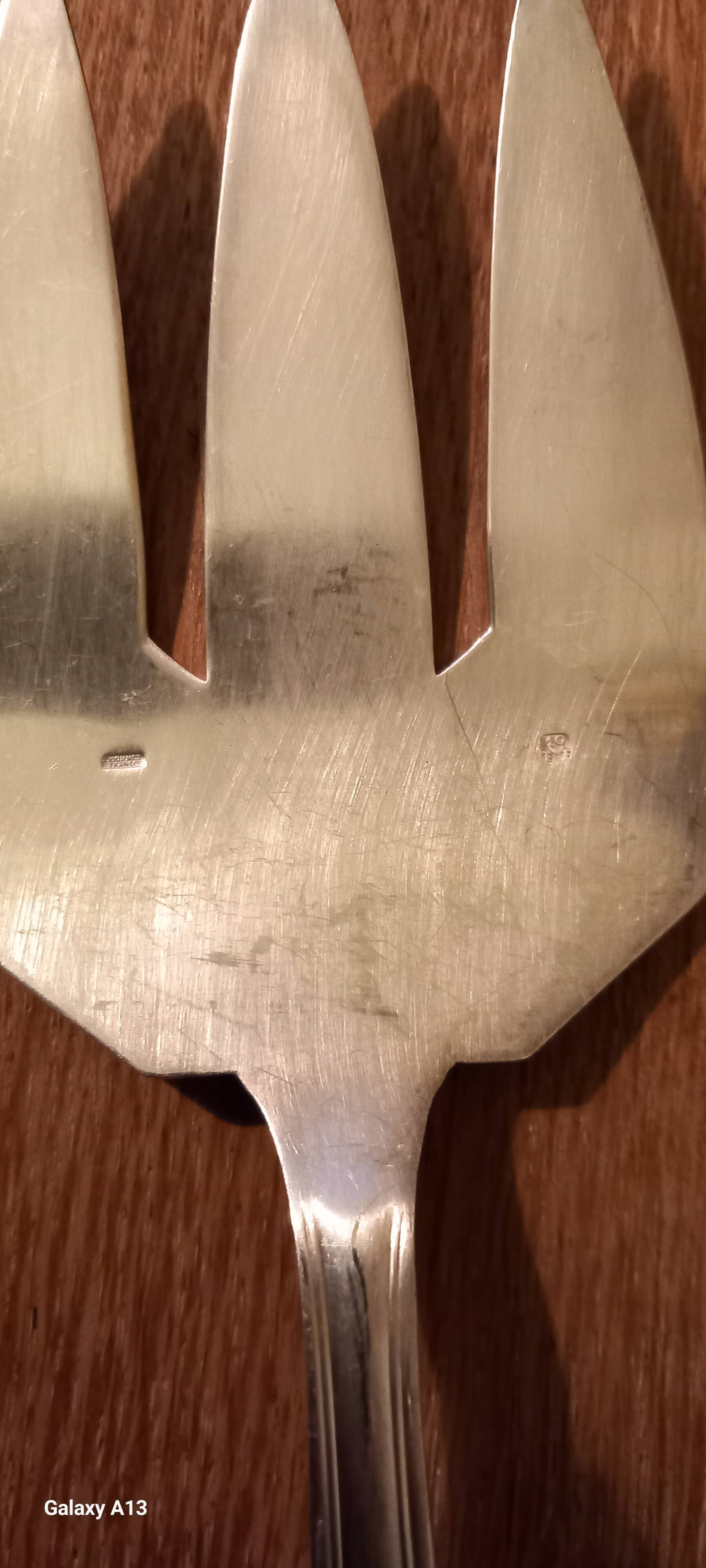 SILVER METAL FISH CUTLERY FRIONNET François