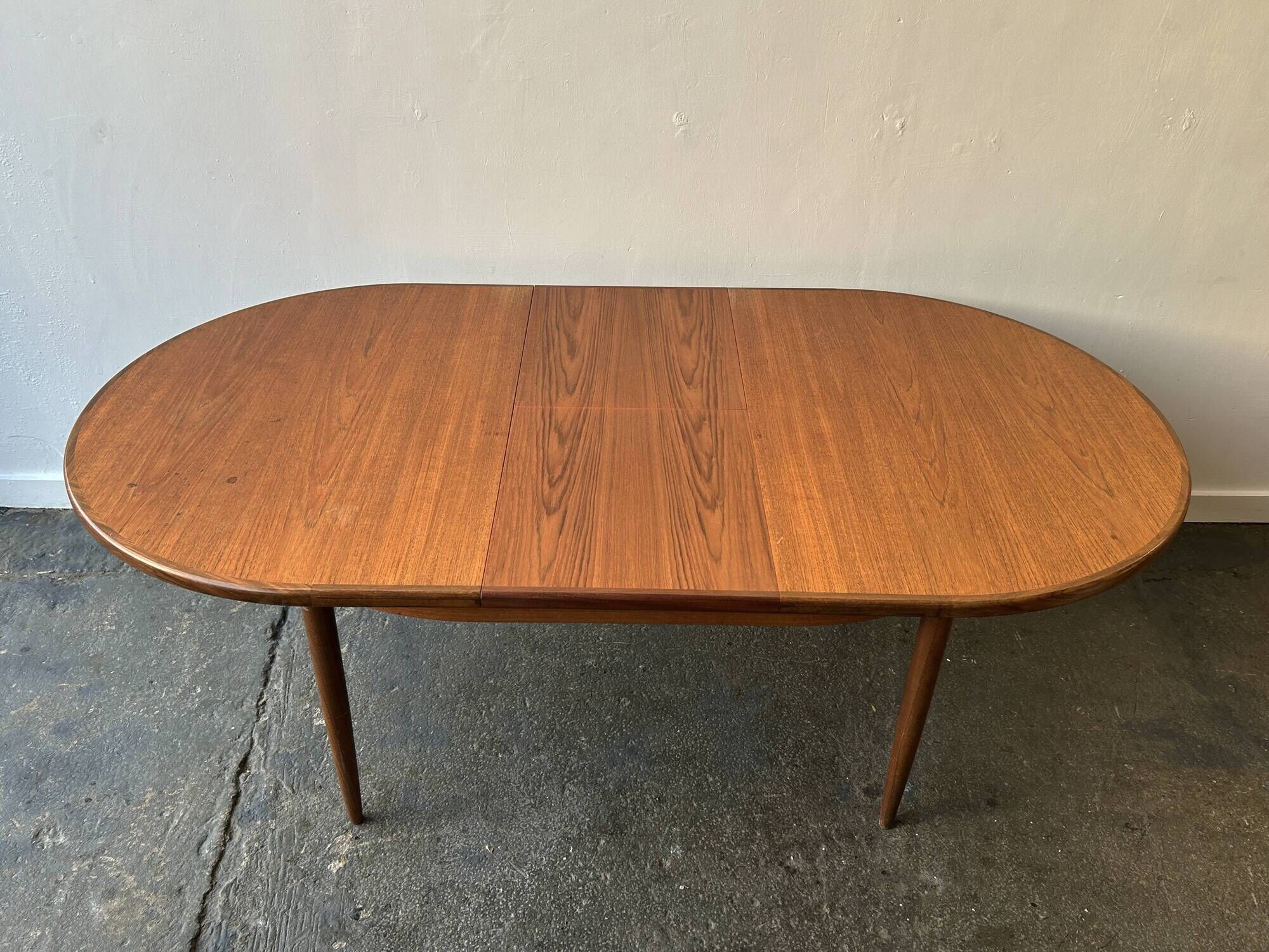 Table à manger ovale extensible vintage G Plan Fresco en teck, années 50