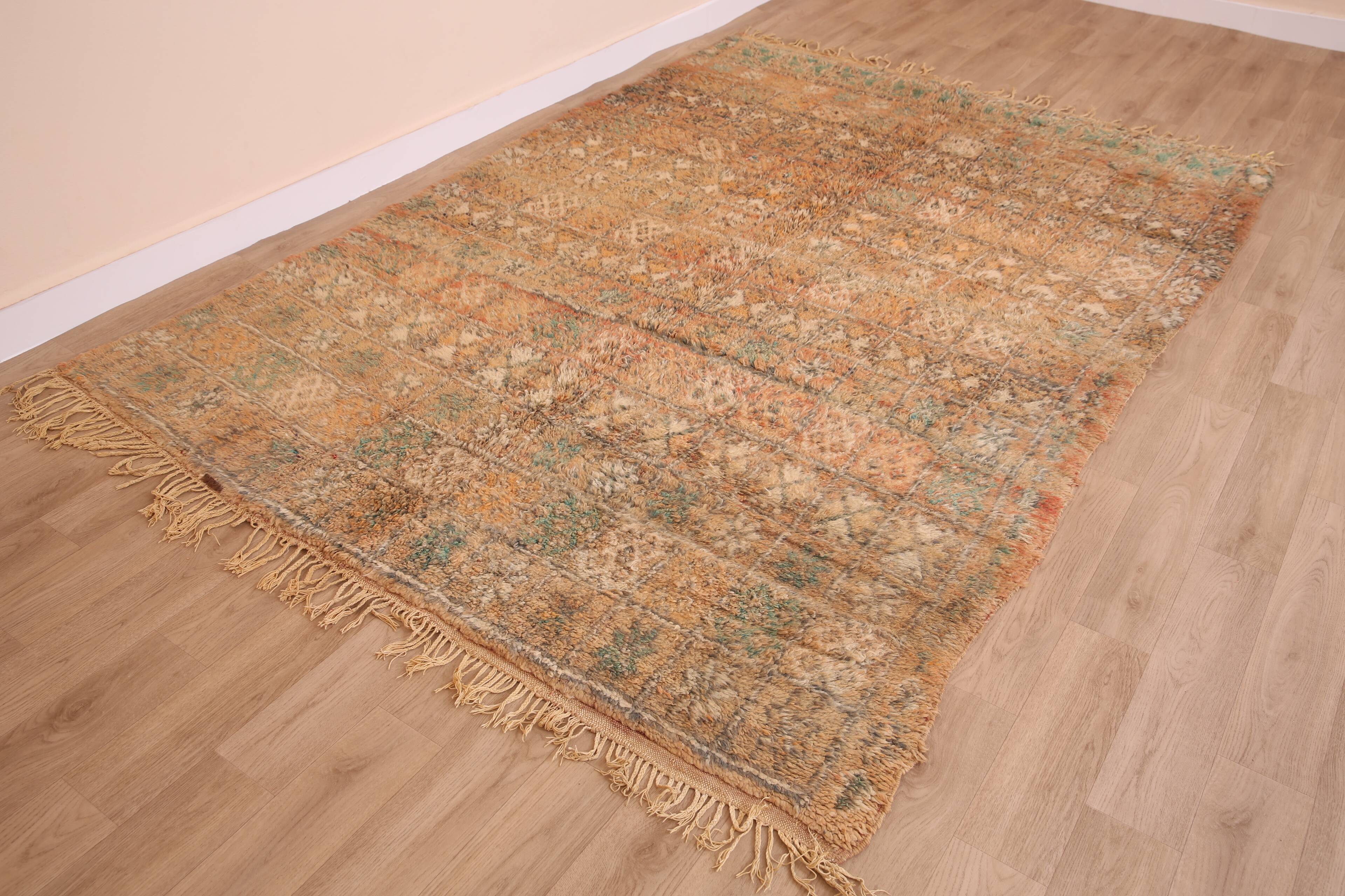 Peach Vintage Moroccan Rug 178 x 264 cm, Berber Wool Rug, Handmade Boho Rug