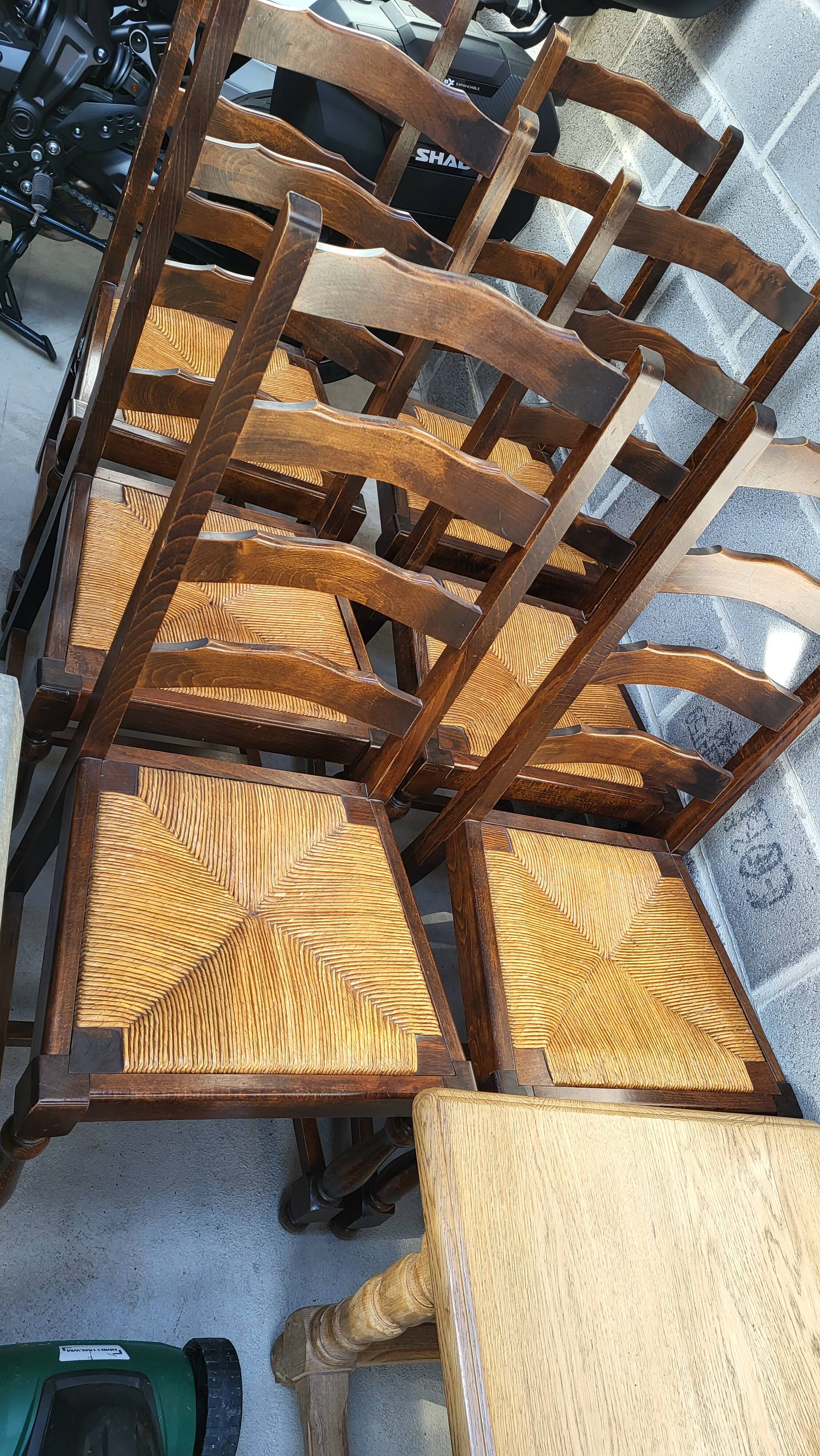 1 set of 6 solid wood chairs with straw seats – Rustic style