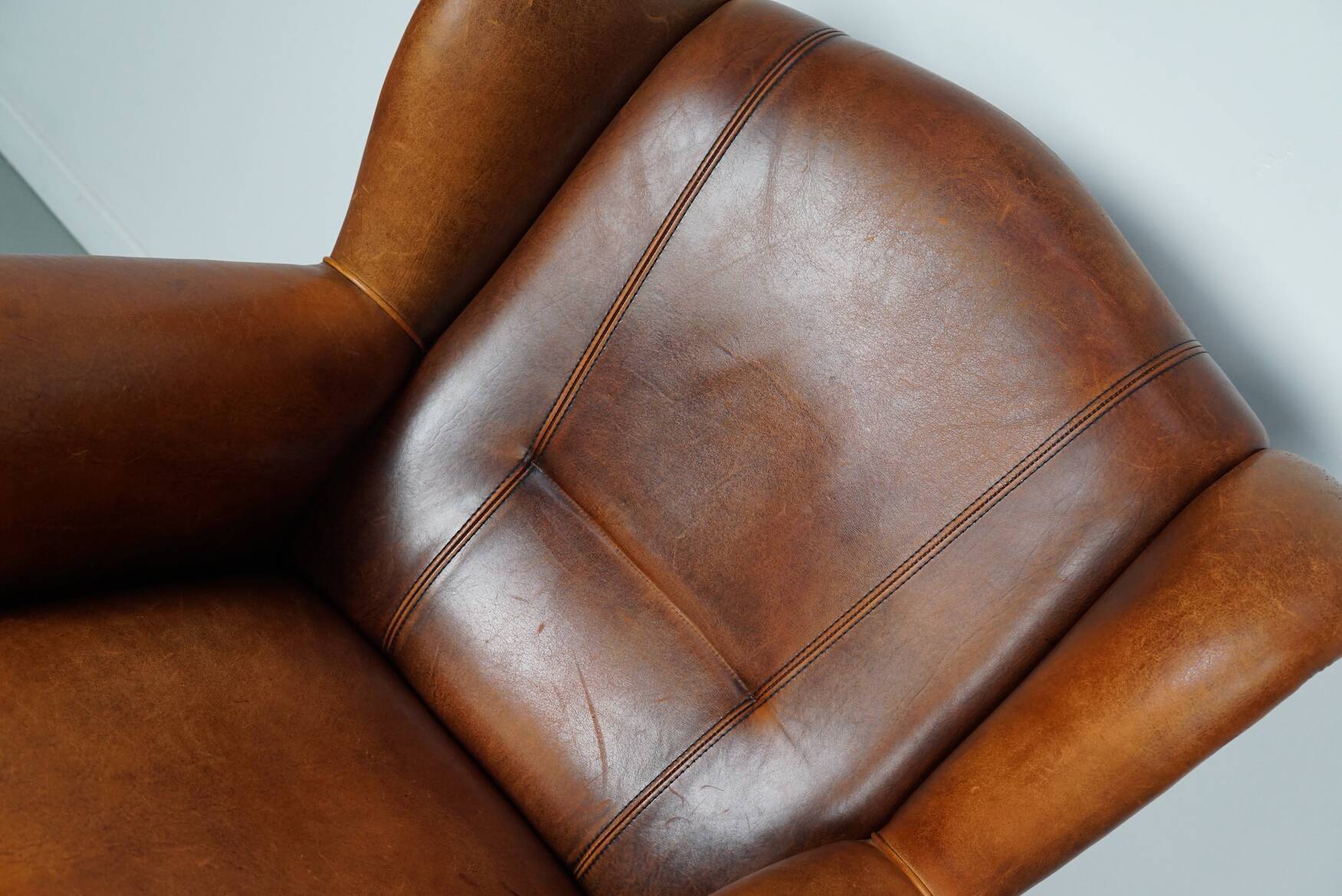 Fauteuil club vintage en cuir couleur cognac hollandais