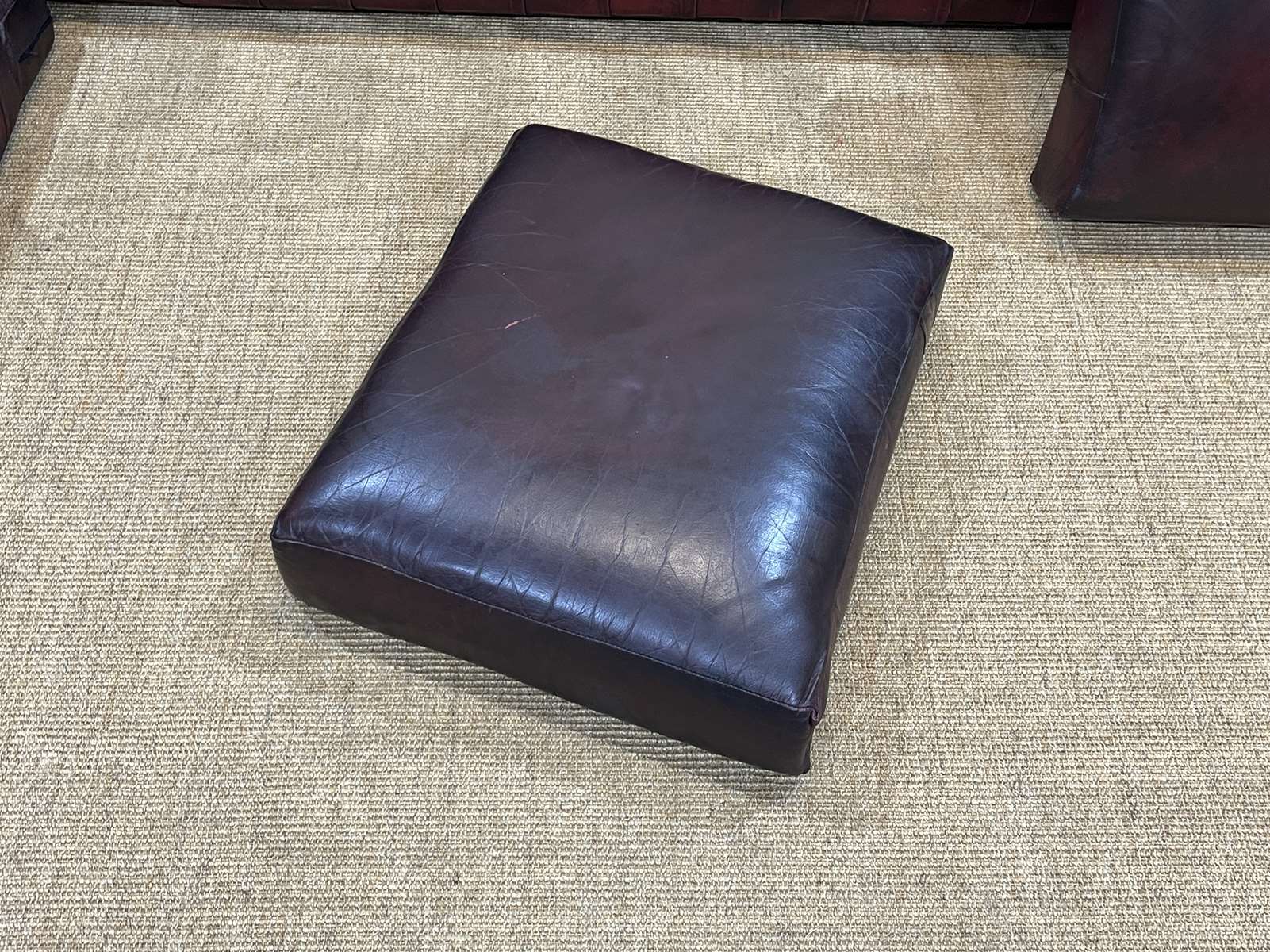 Chesterfield 3-seater sofa in red leather from the 70s