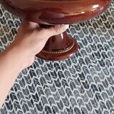 Fruit basket on porcelain stand, color: brown . l: 20 cm and h: 16 cm