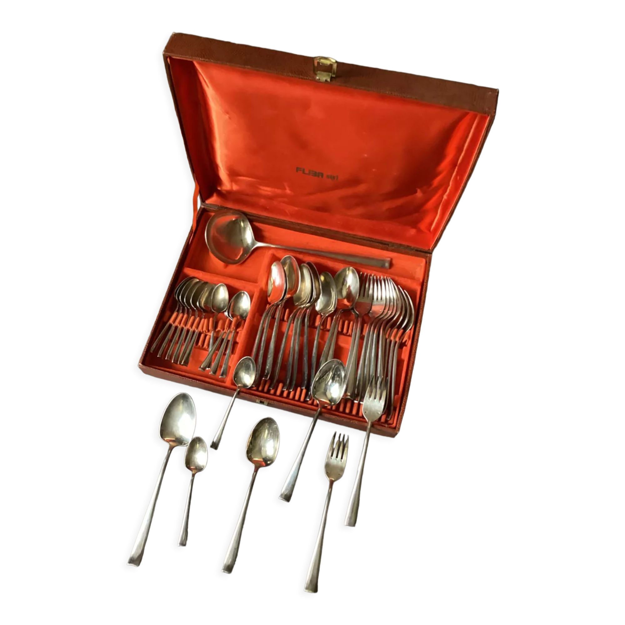 Ménagère en métal argenté complète