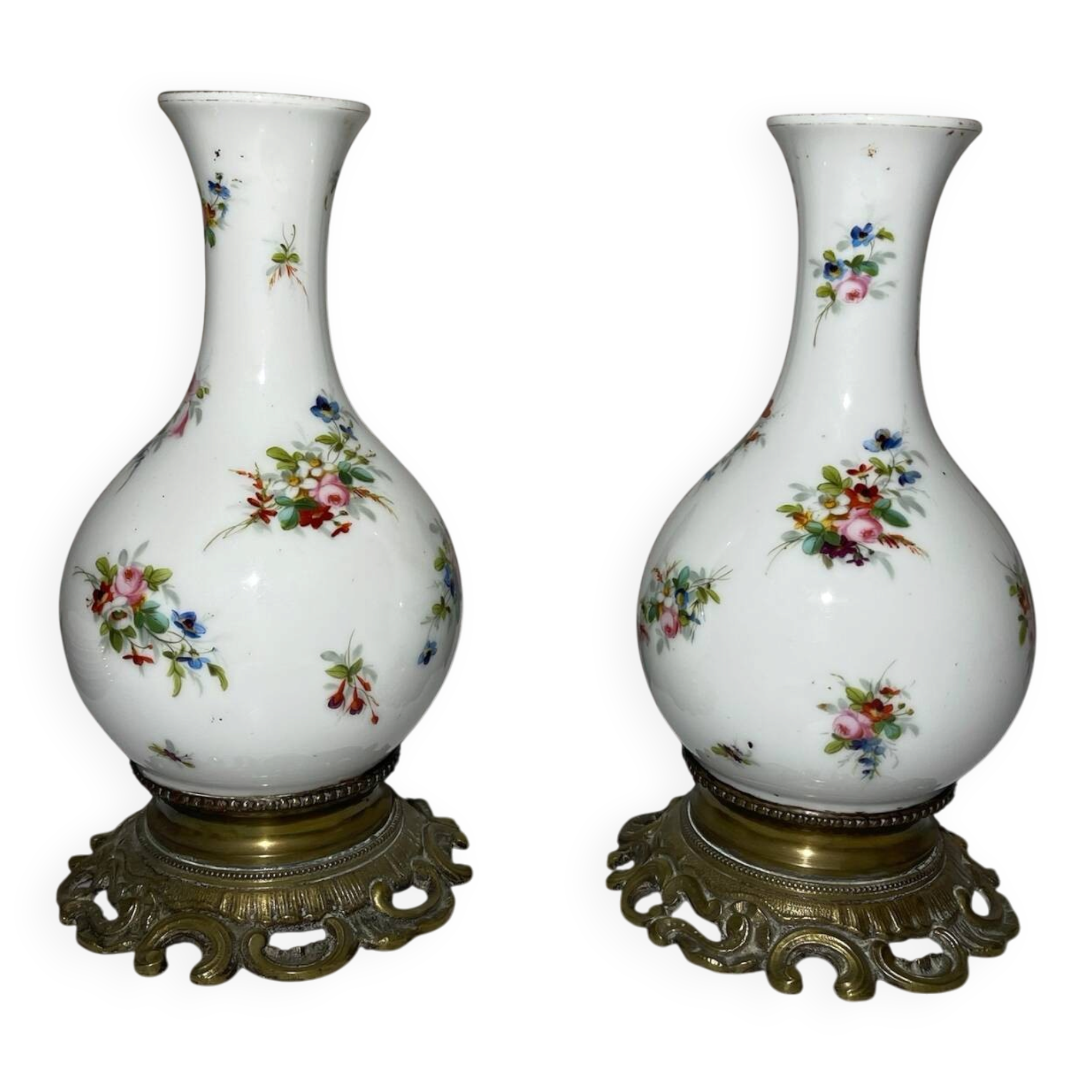 Pair of antique vases in hand-painted porcelain and bronze – Décor
