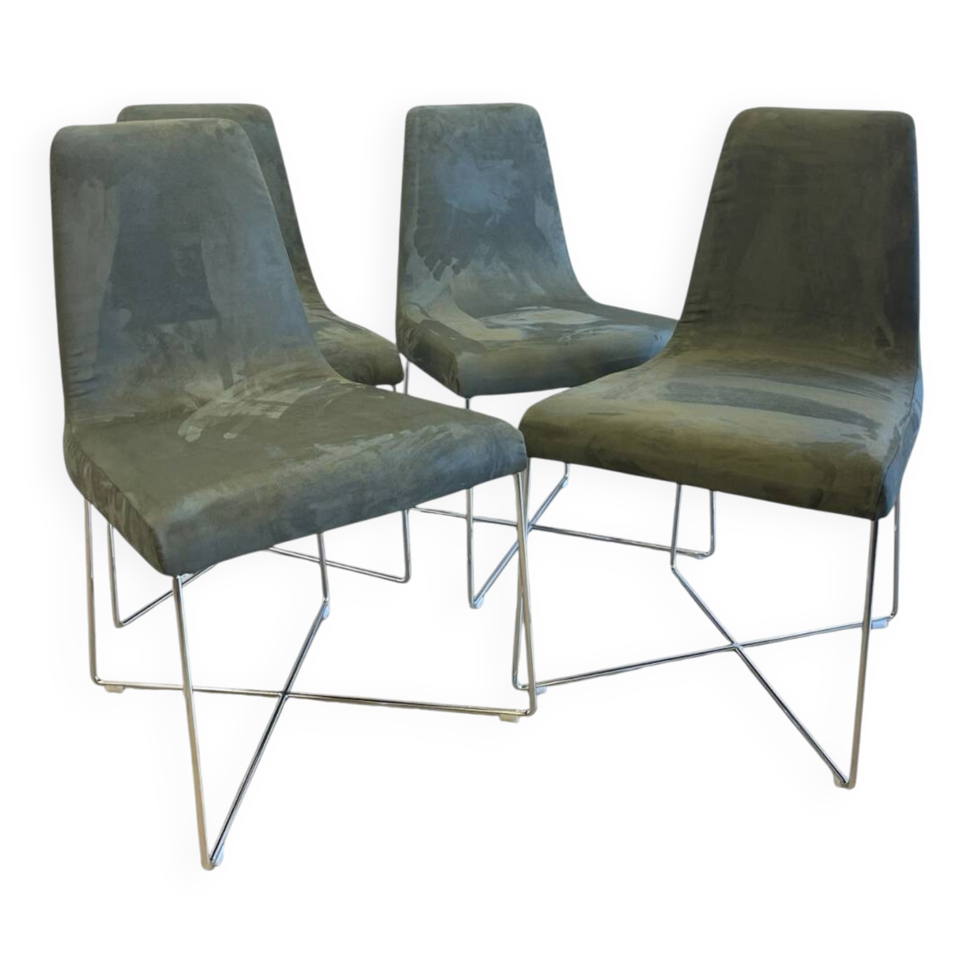 Chaises design Ligne Roset - So par Soda design - velours vert ni