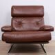 Un fauteuil lounge Nucleus en cuir marron Tetrad vintage des années 50.