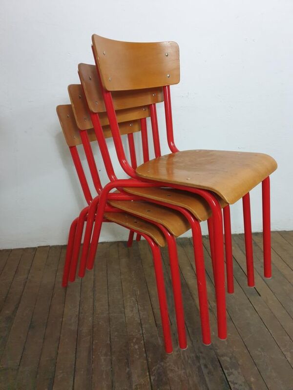 Chaises d'école