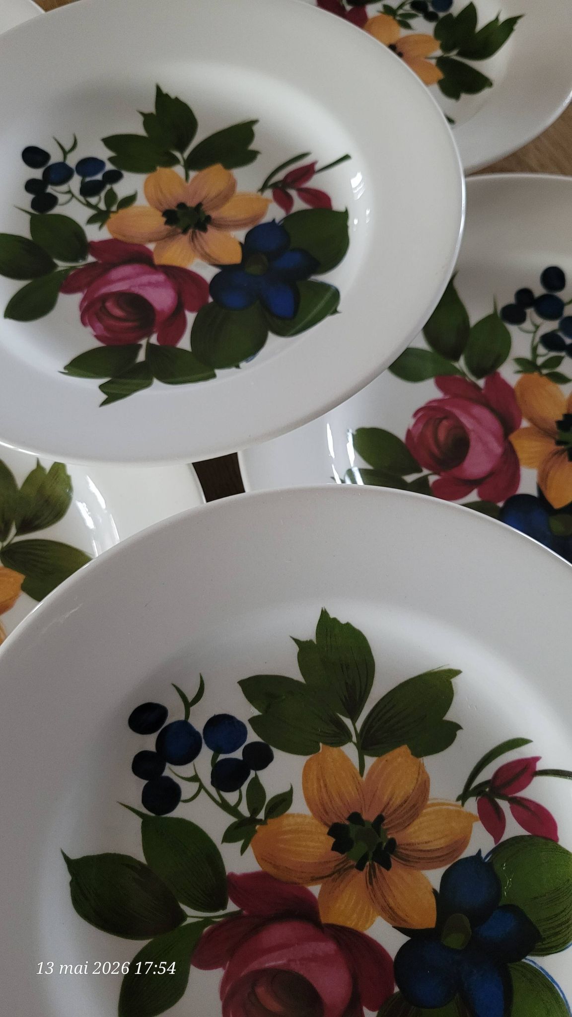 6 assiettes creuses vintage, motif floral